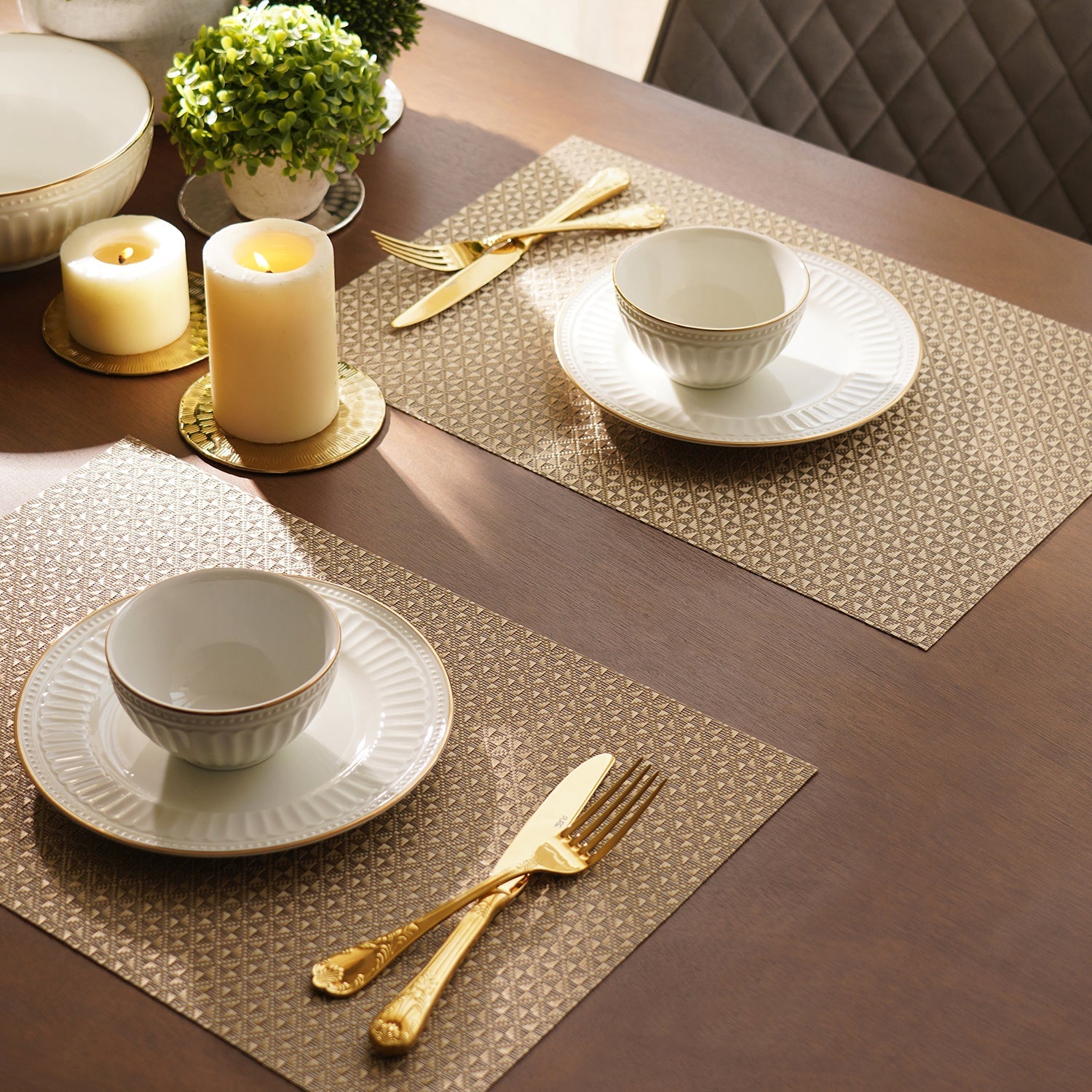 Set of 2 Beige Diamond Design PVC Placemats