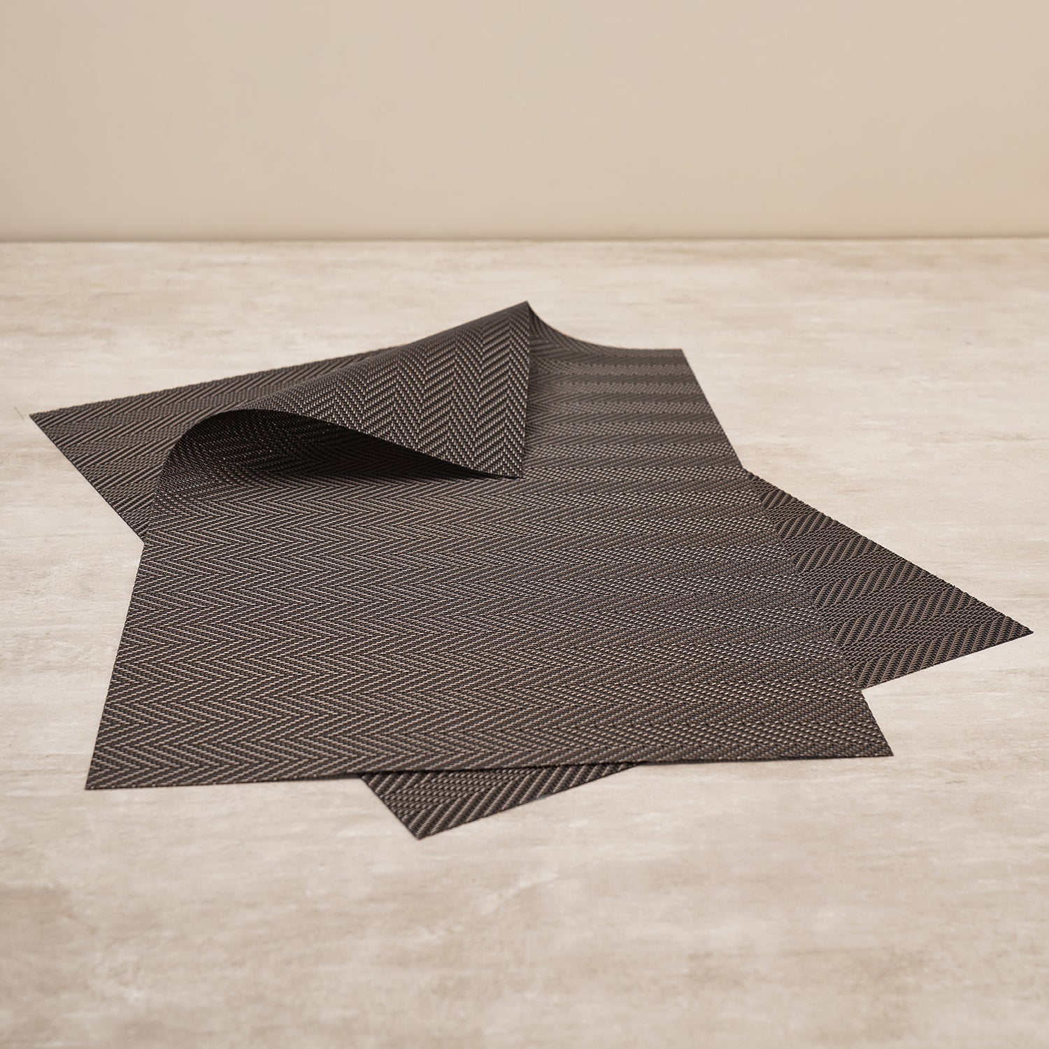 Set Of 2 Brown Herringbone Design Pvc Placemats