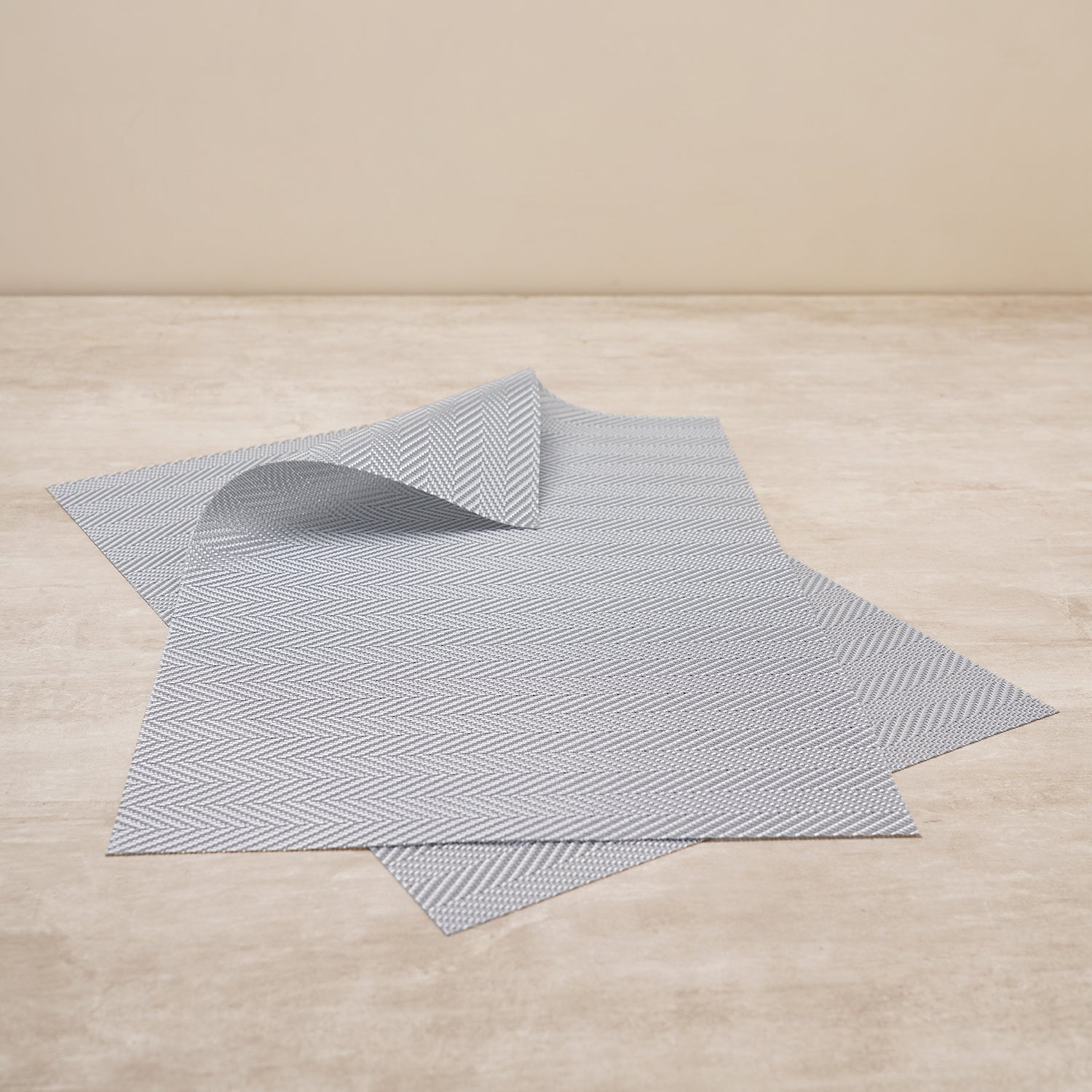 Set Of 2 Silver Herringbone Design Pvc Placemats