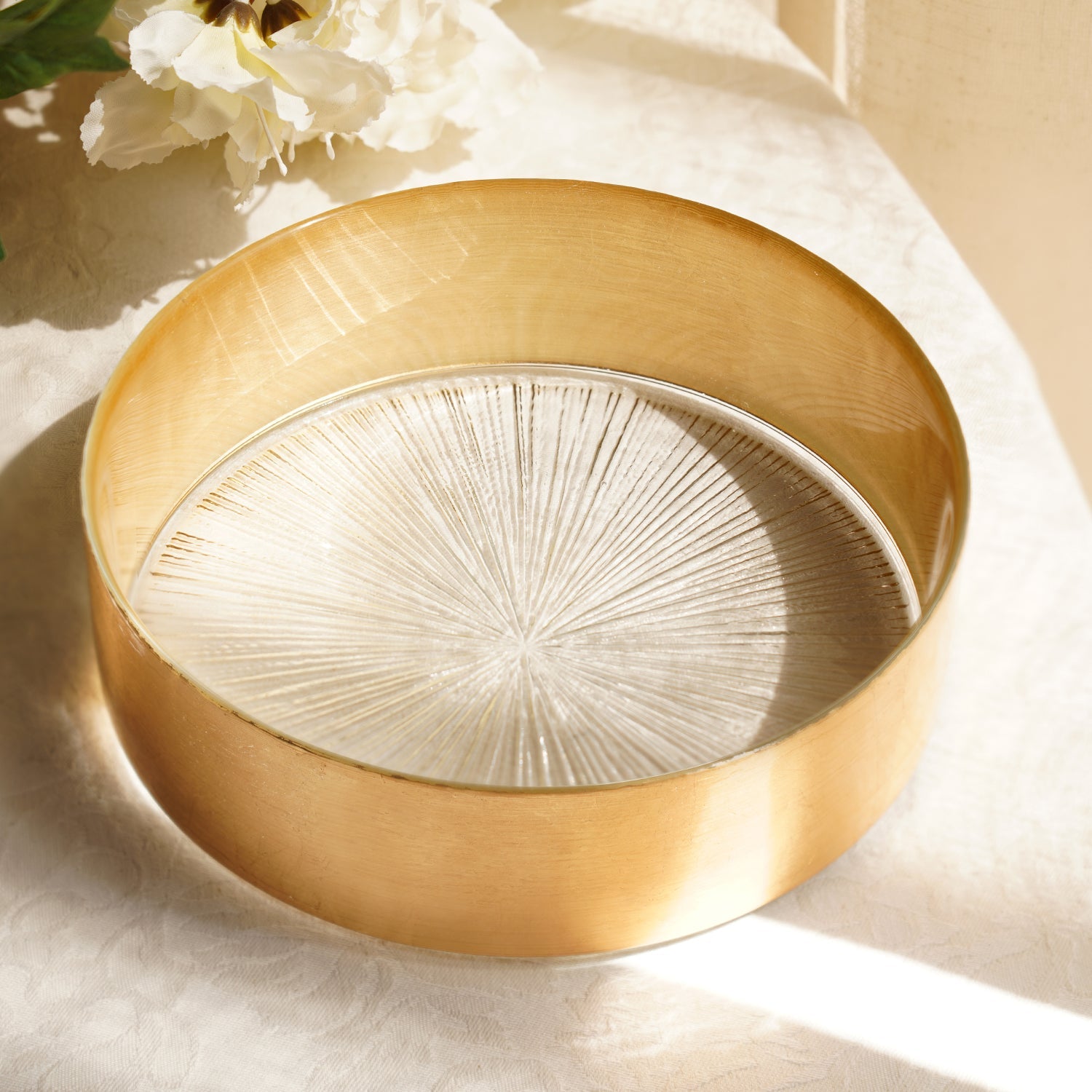 Clear and Gold Serving Bowl with Goil Foil Rim