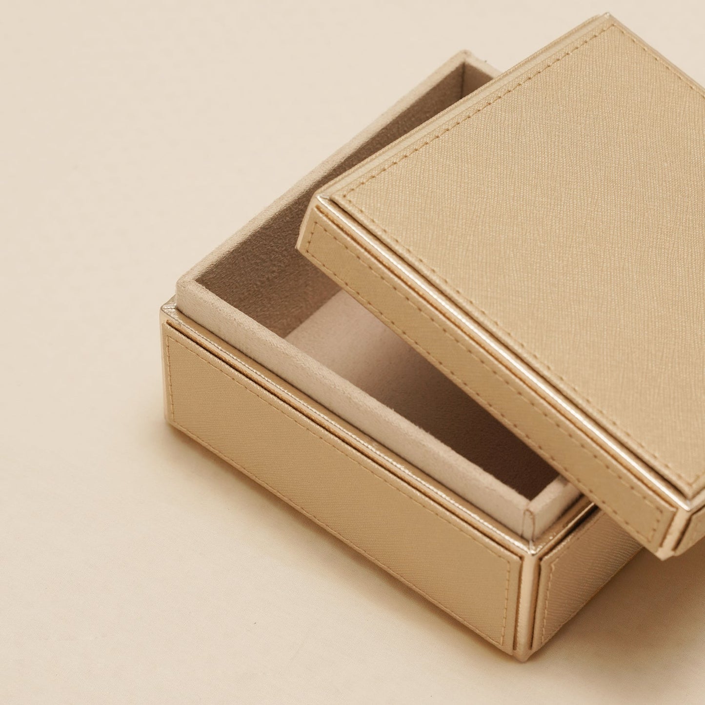 Gold Square Faux Leather Box with Lid