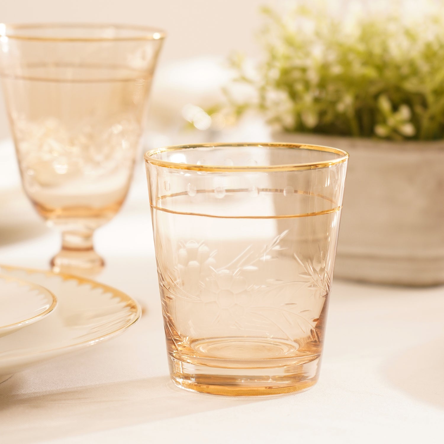 Set of 2 Gold Floral Etching Drinking Glasses