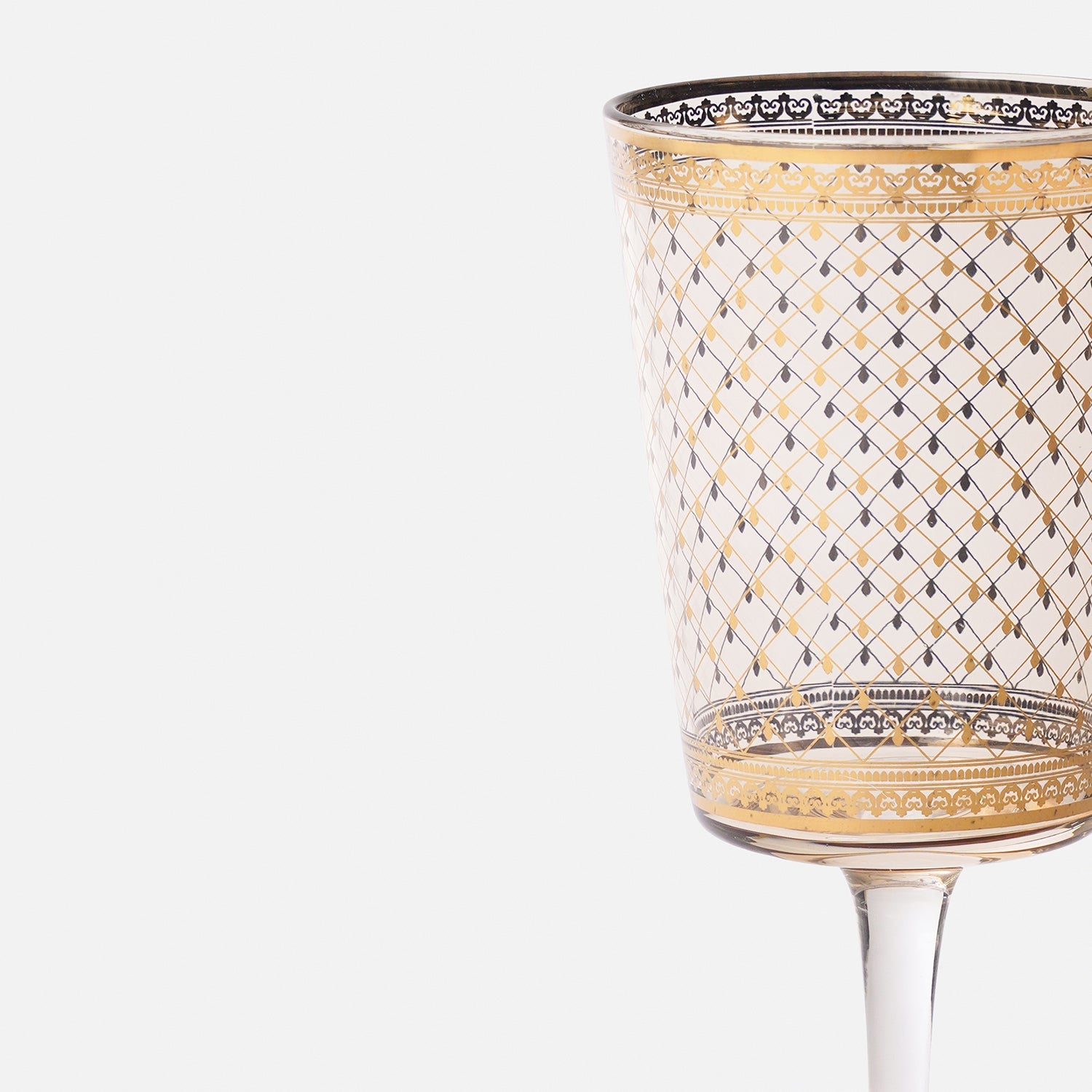 Set of 2 Clear Criss Cross Printed Wine Glasses
