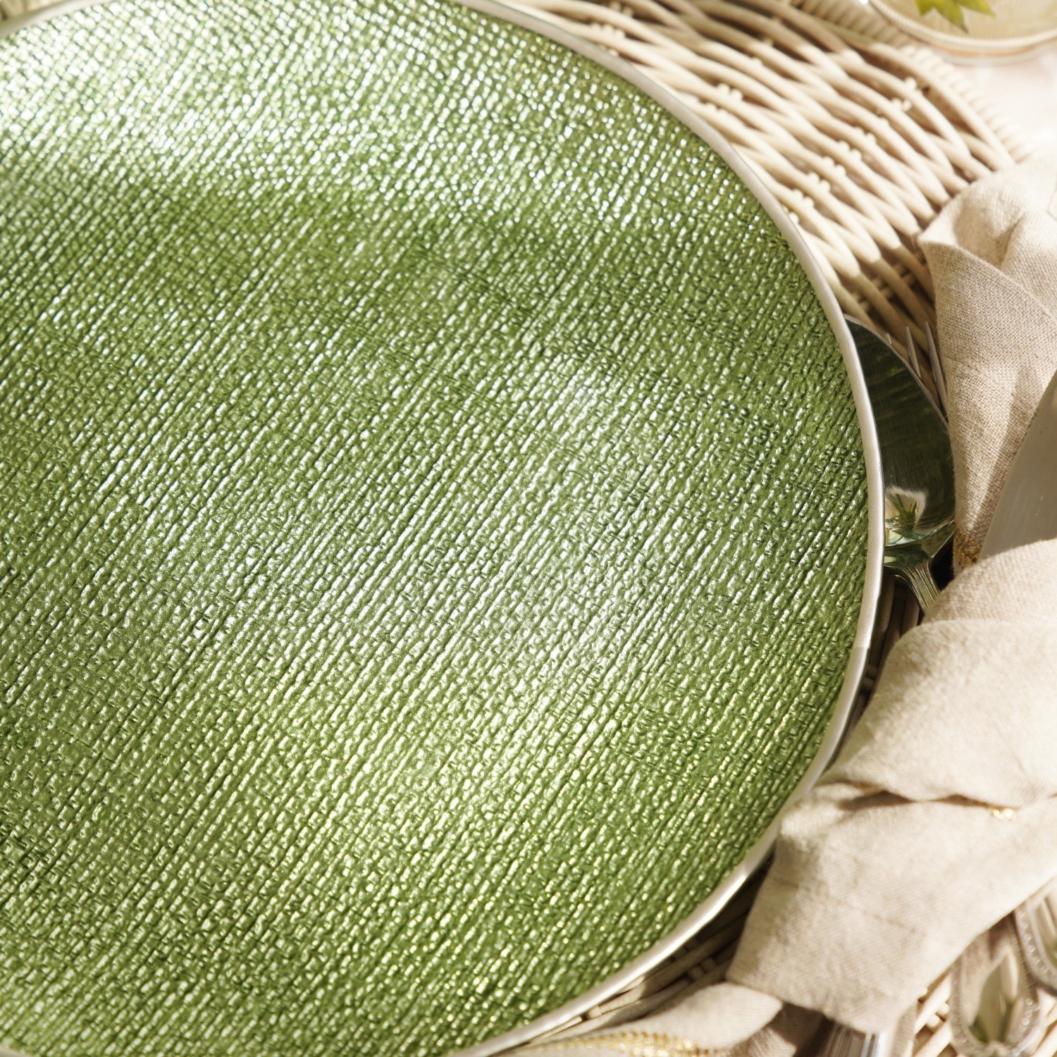 Set of 2 Green Fabric Textured Dinner Plates