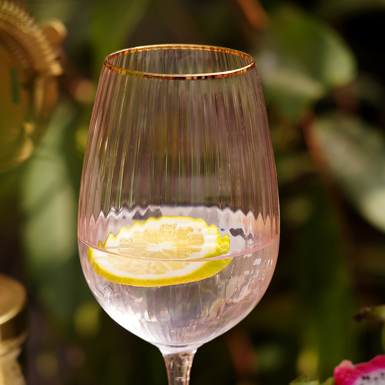 Set of 2 Light Pink Ribbed Textured Wine Glasses