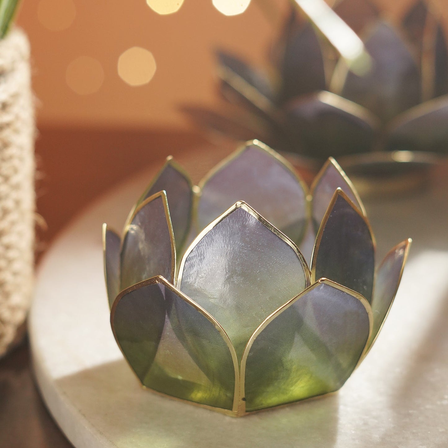 Green & Blue Ombre 12 Petals Capiz Tealight Holder