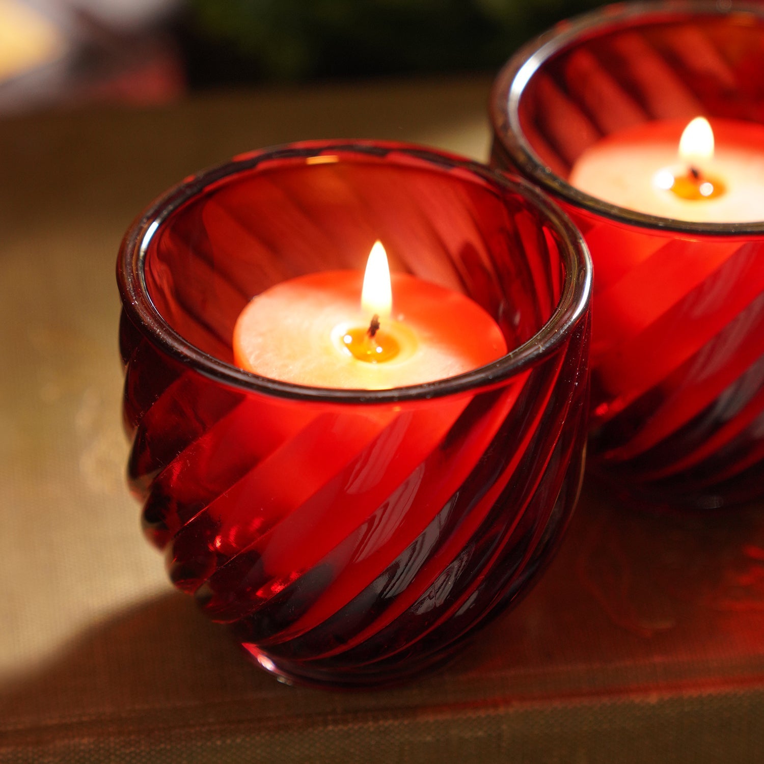 Set of 4 Red Swirl Cut Tealight Holders