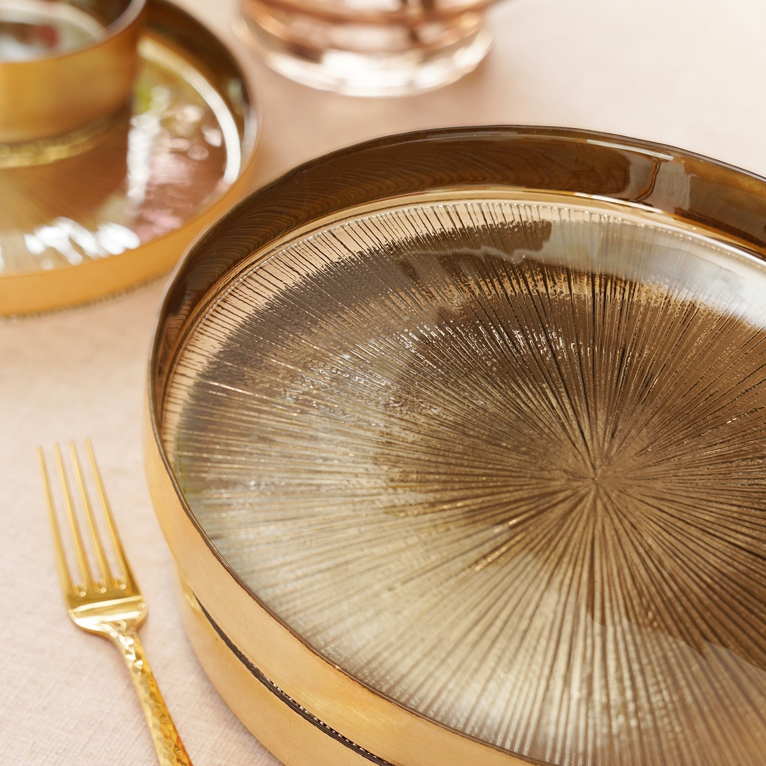 Set of 2 Gold Dinner Plates with Goil Foil Rim