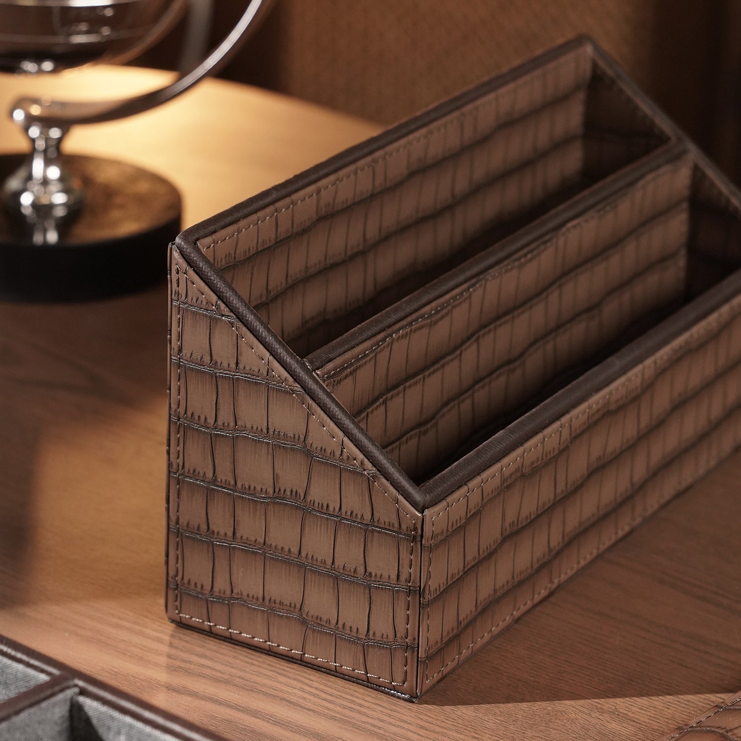 Brown Croco Texture Faux Leather Envelope Holder