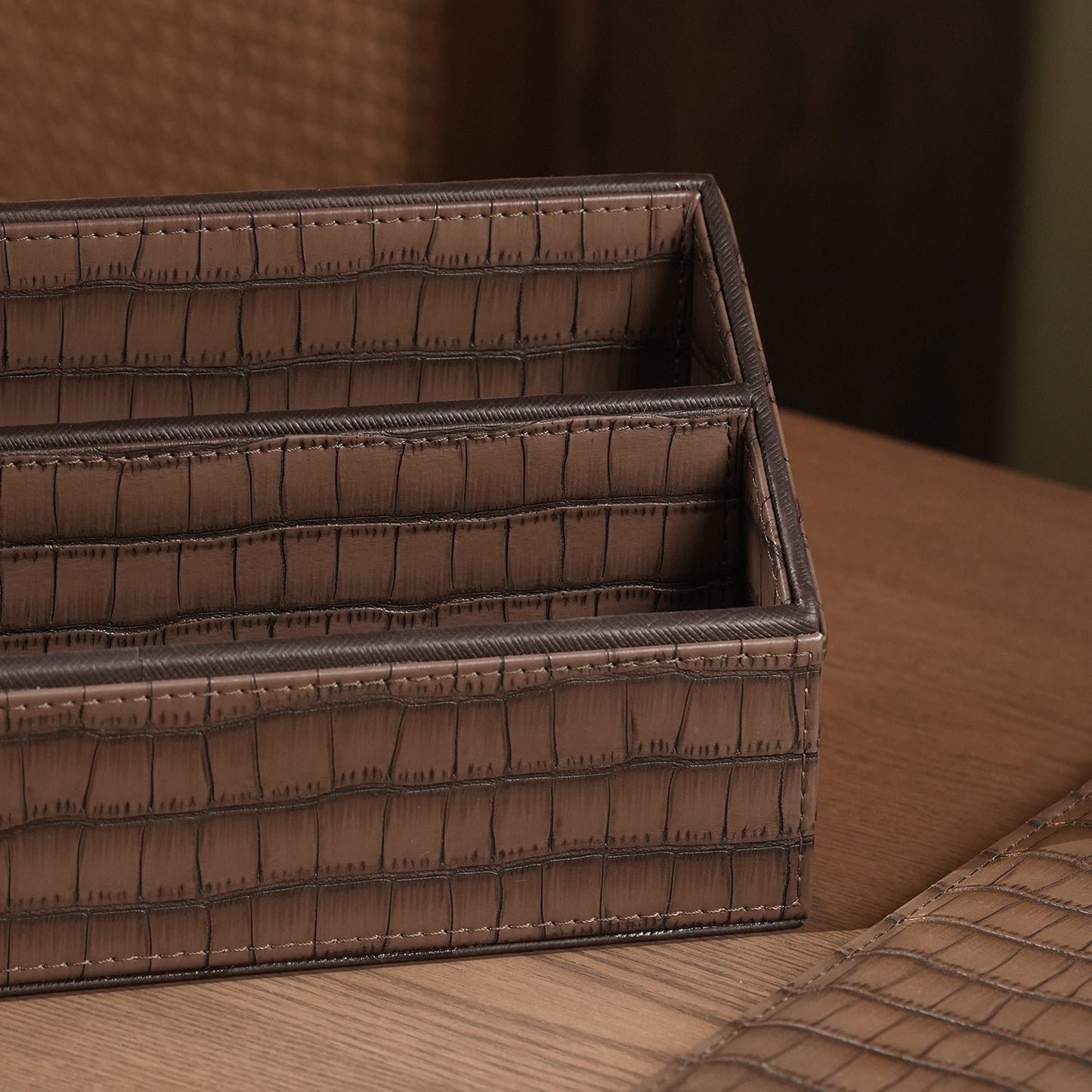 Brown Croco Texture Faux Leather Envelope Holder