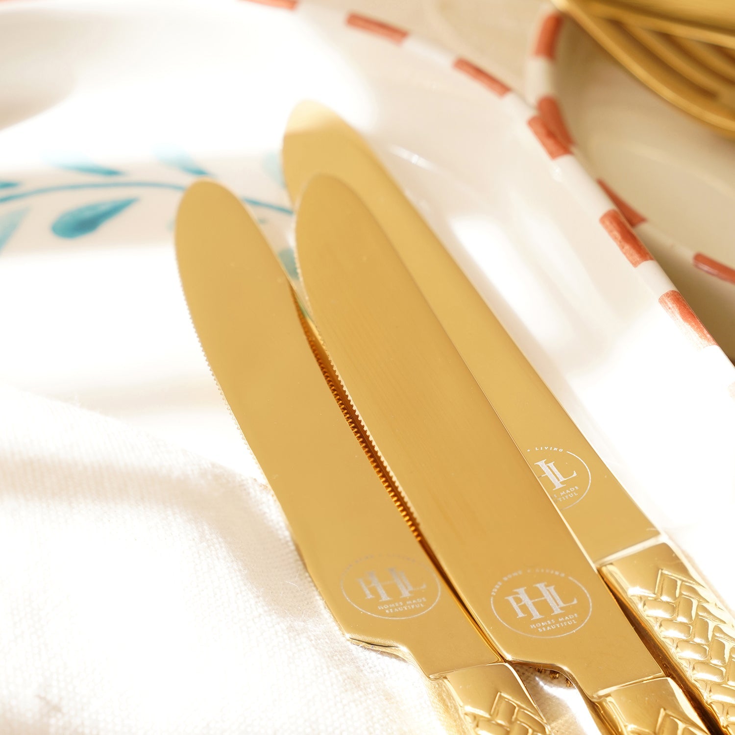 Set Of 6 Gold Steel Dessert Knives with Zig Zag Texture