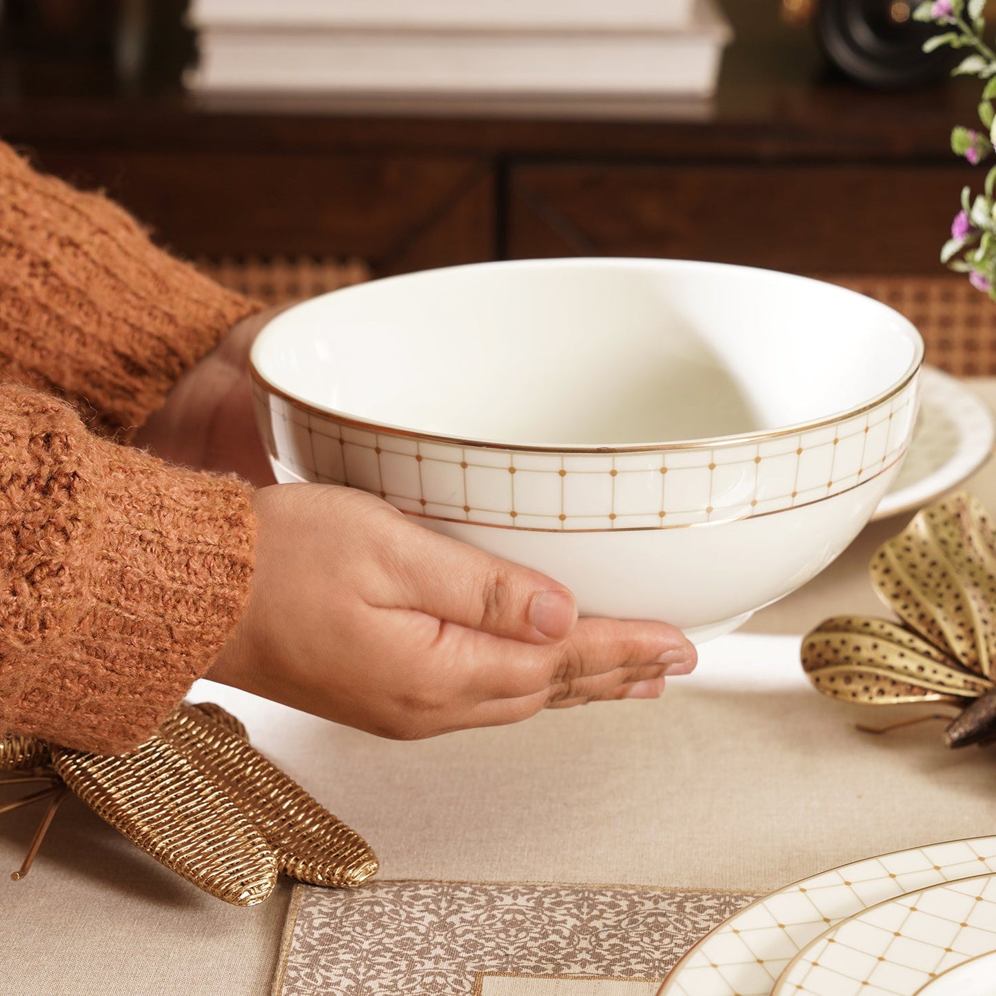Ivory Ceramic Criss Cross Detail Serving Bowl