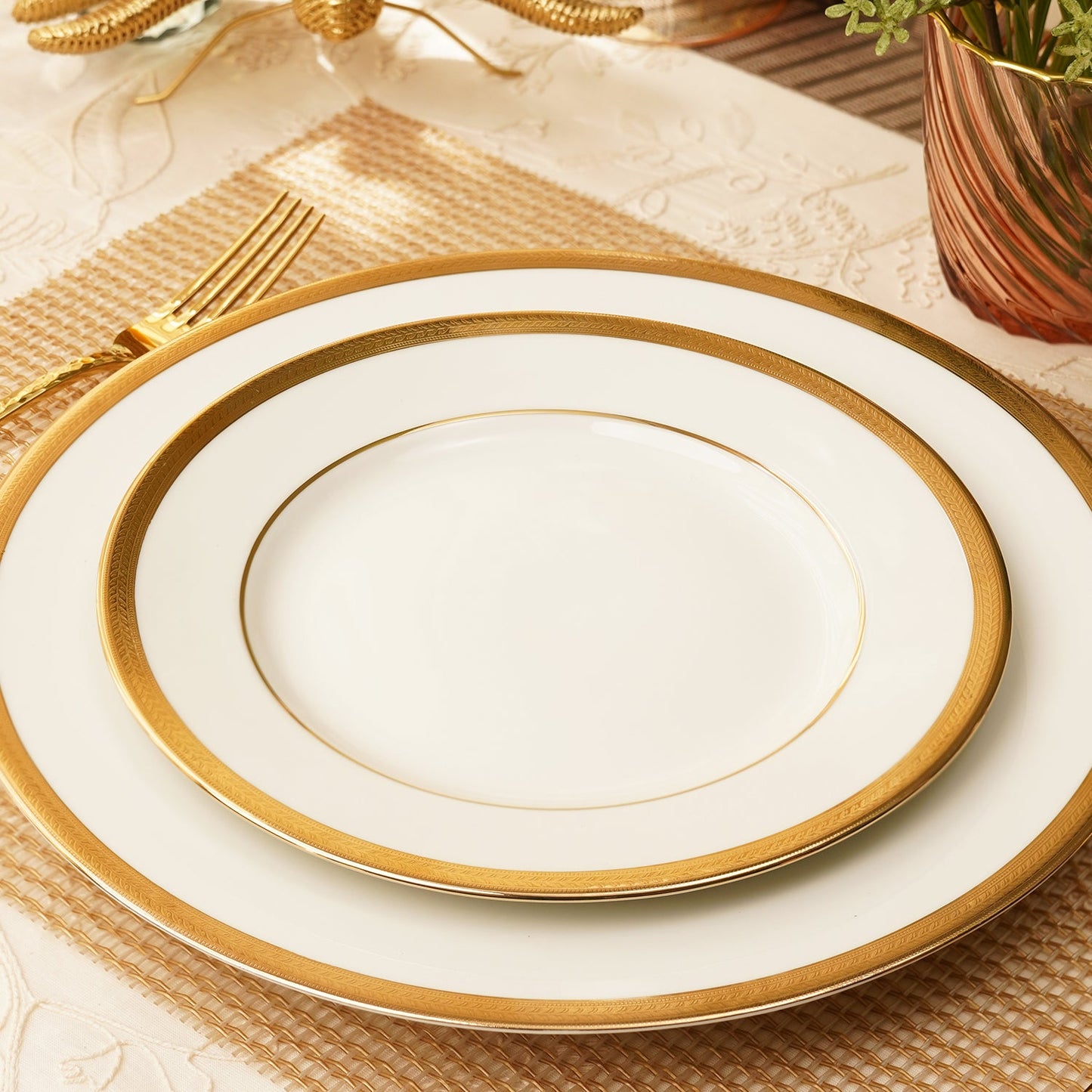 Set of 2 White Gold Rim Ceramic Dessert Plates