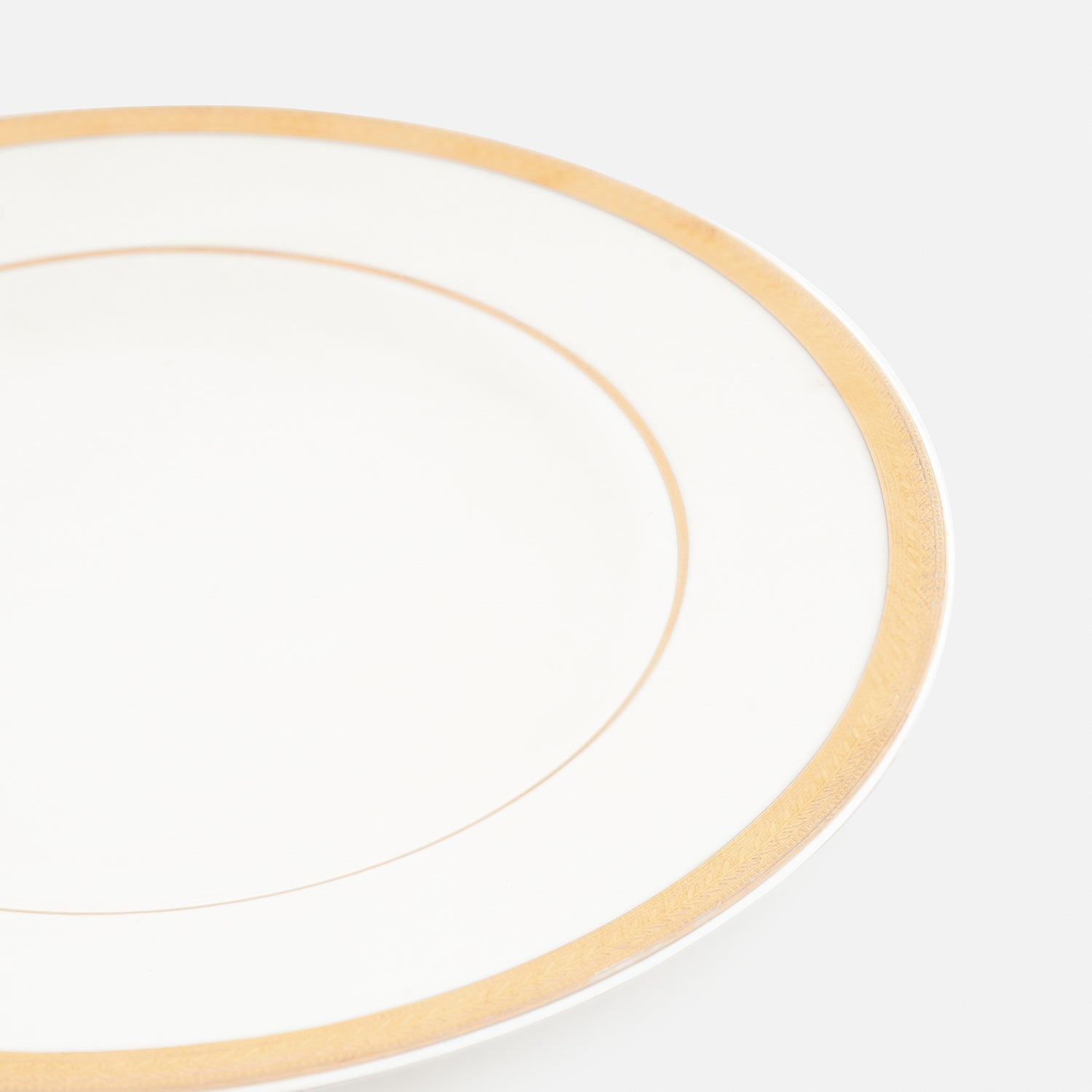 Set of 2 White Gold Rim Ceramic Dessert Plates
