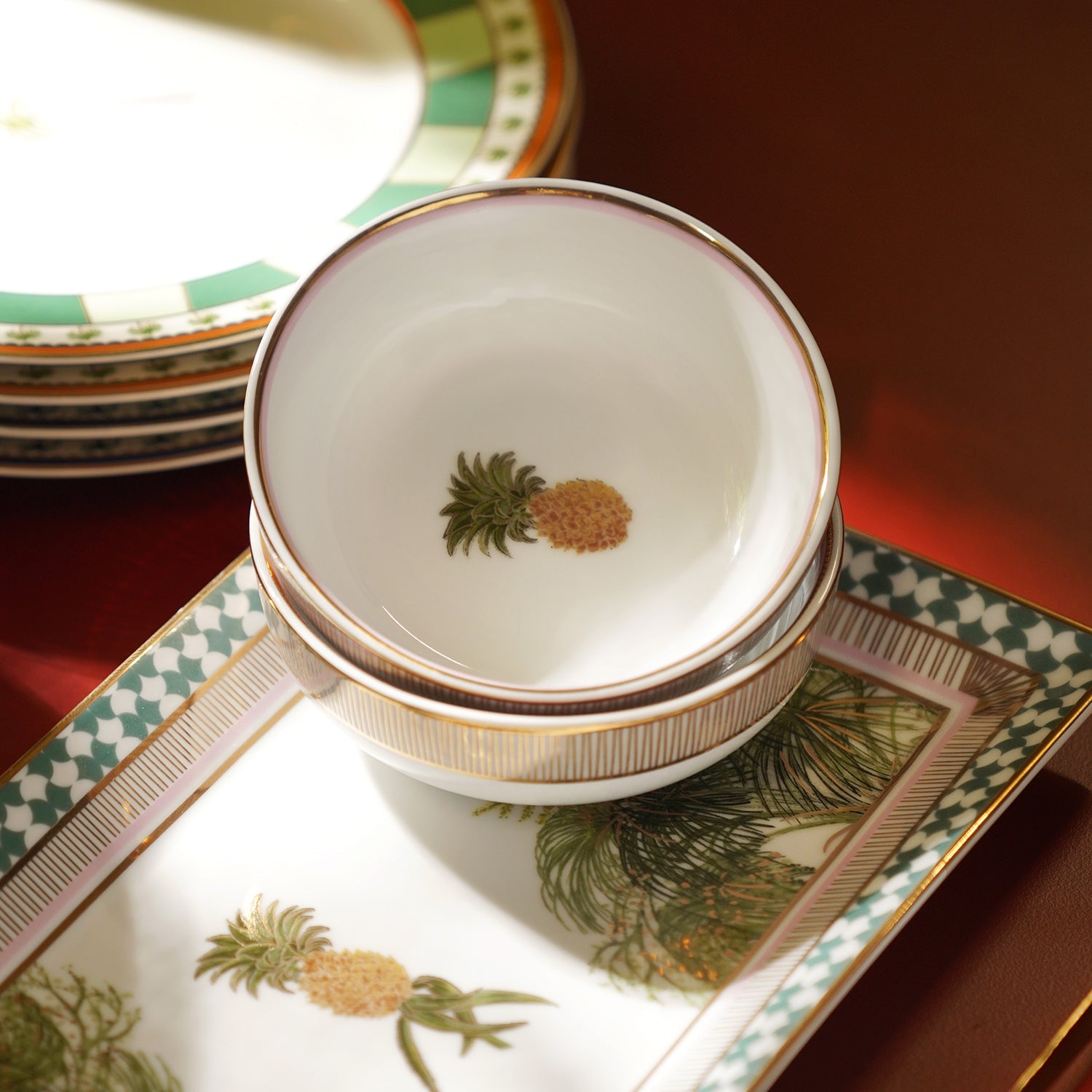 Multicoloured Ananas Print Porcelain Tray with Bowls