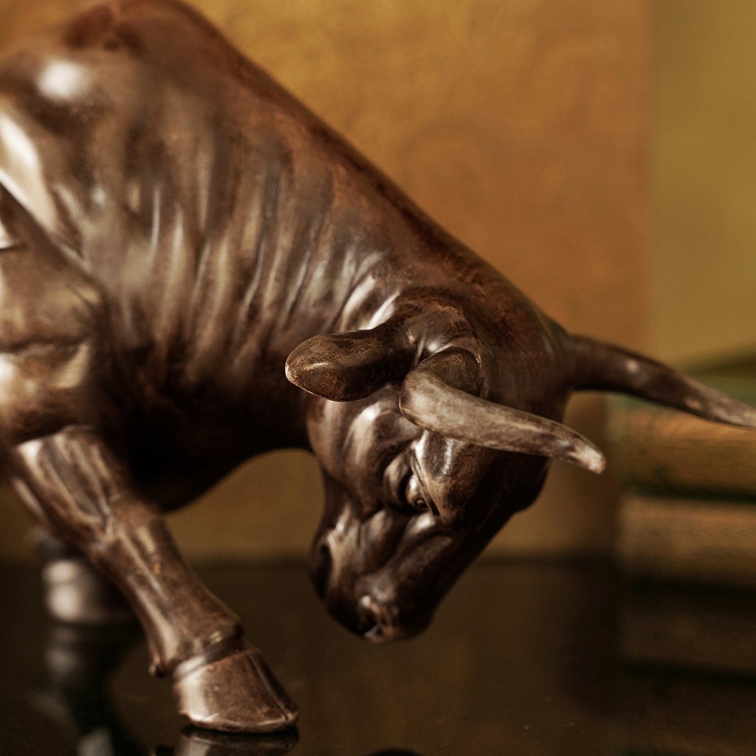 Brown Polyresin Wild Bull
