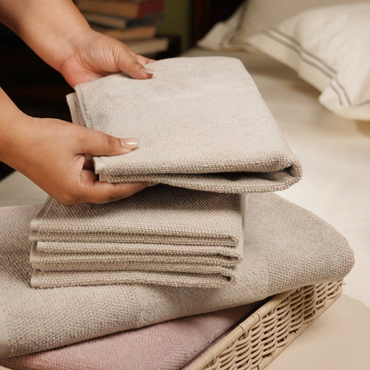 Set of 4 Light Beige Sheared Hand Towels