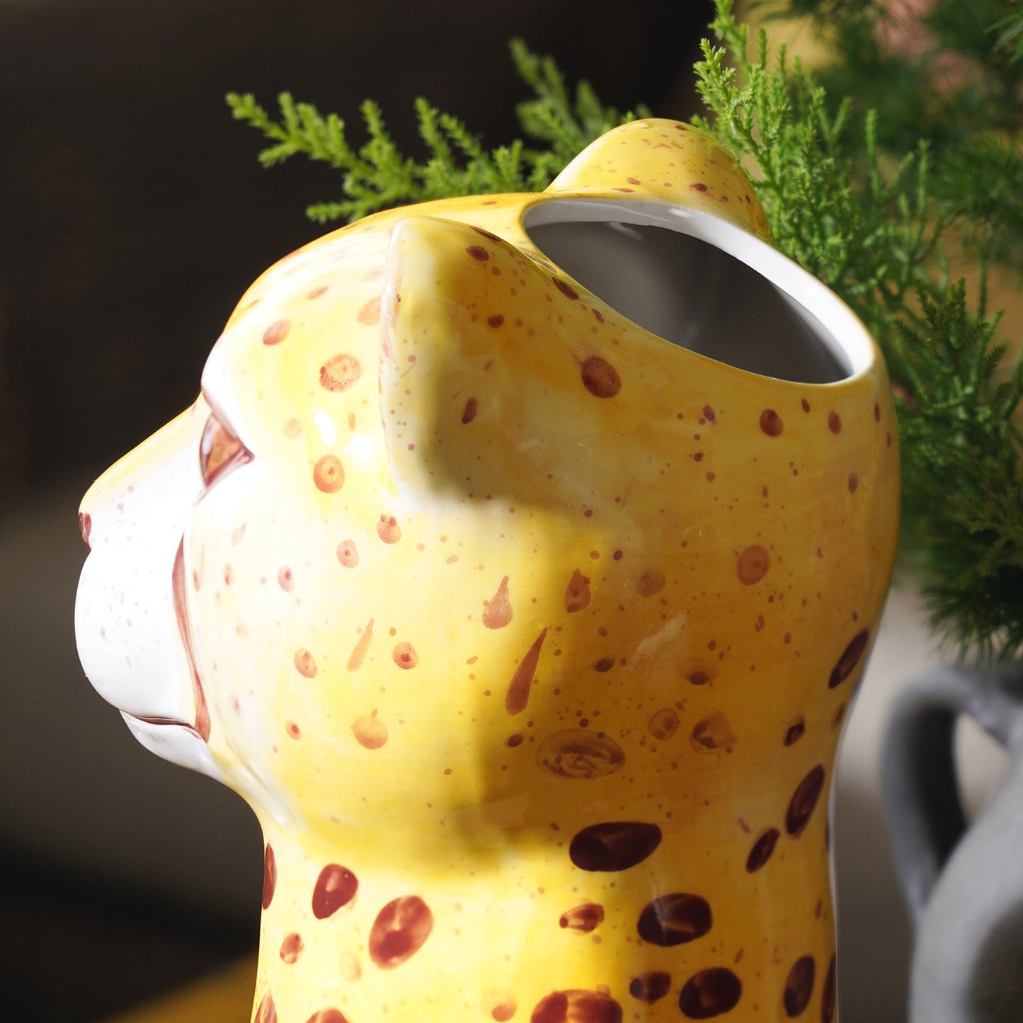Brown Cheetah Head Ceramic Vase - Small