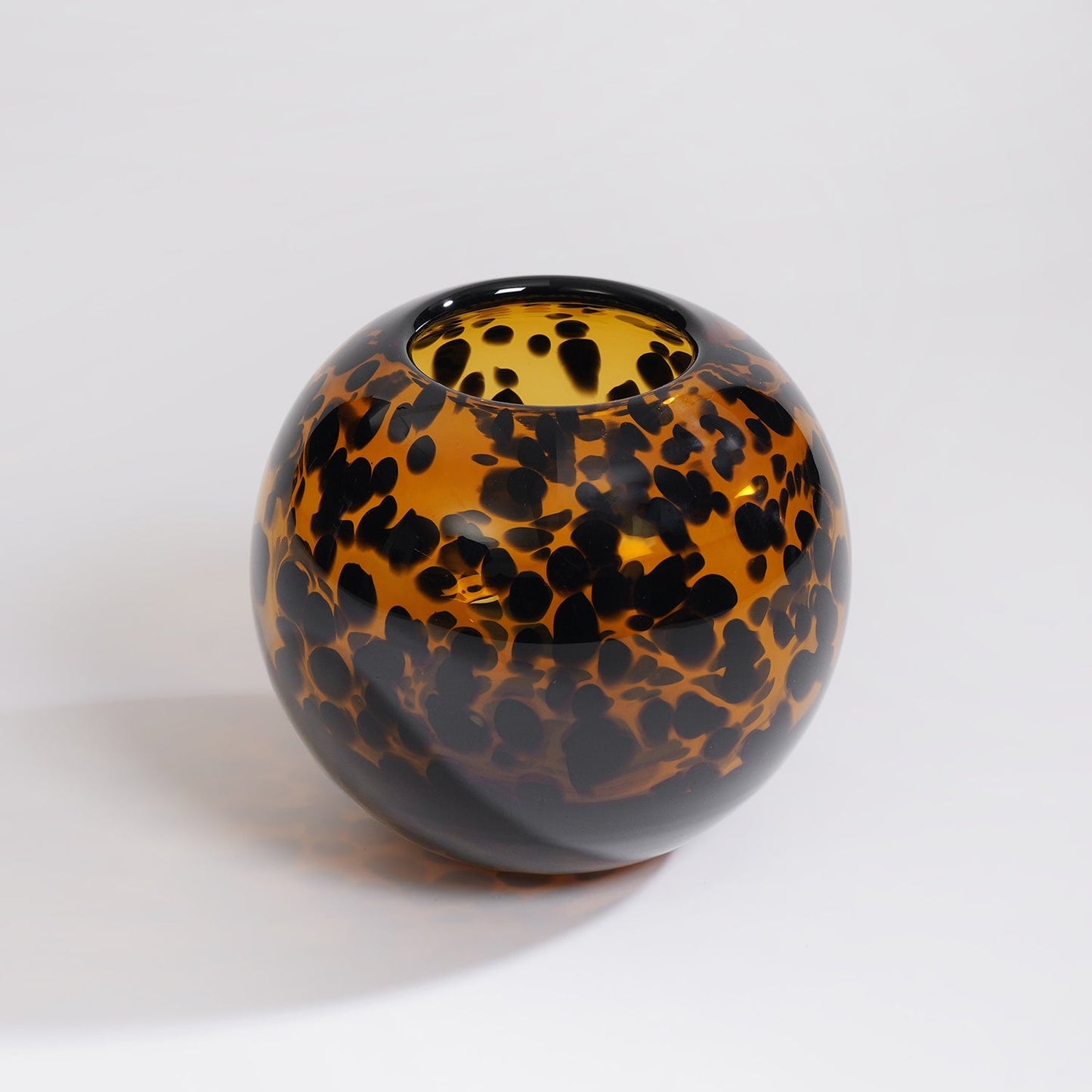 Brown Tortoiseshell Pattern Round Glass Vase