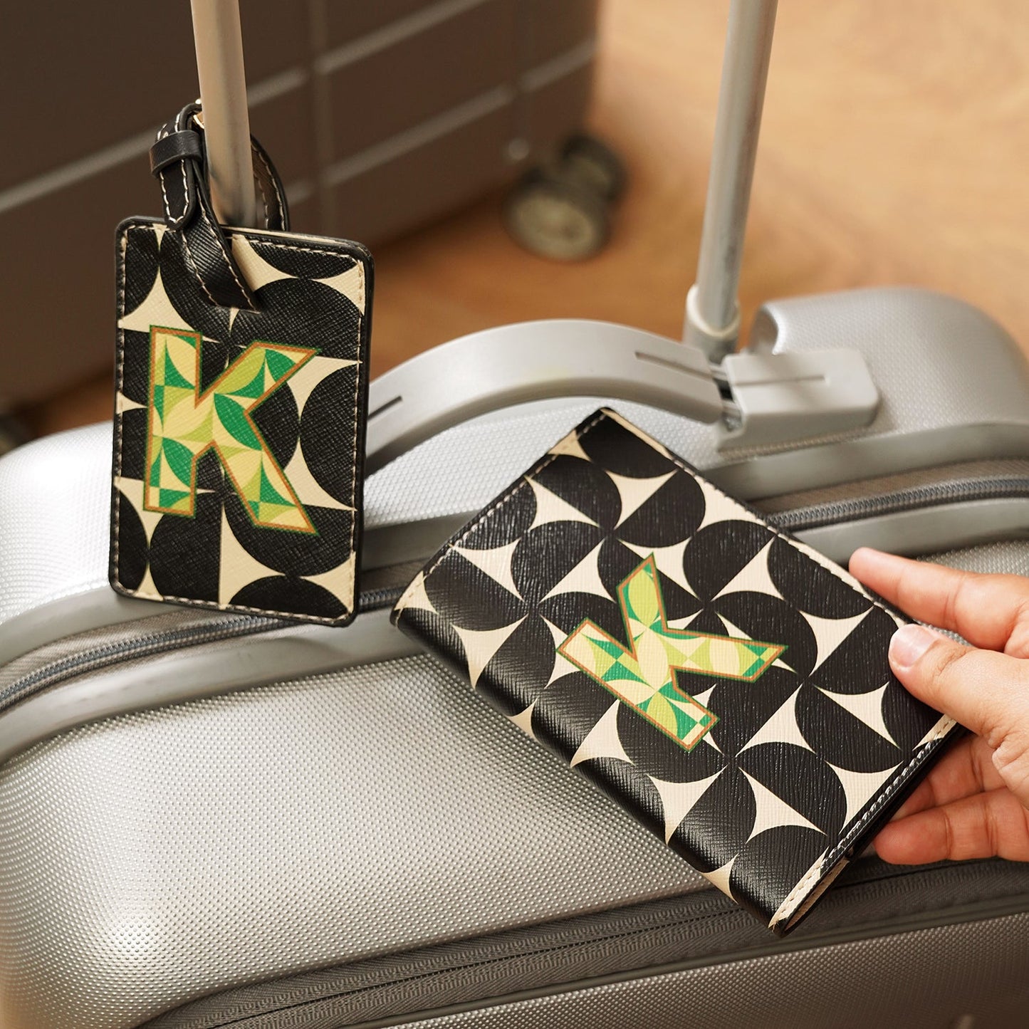 Set of 2 Black & Green K Passport Holder & Luggage Tag