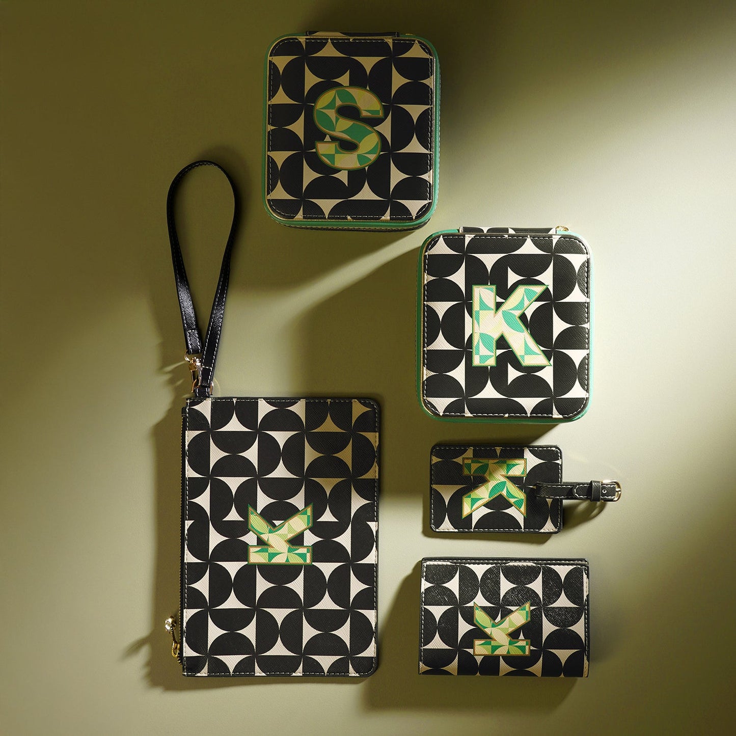 Set of 2 Black & Green K Passport Holder & Luggage Tag