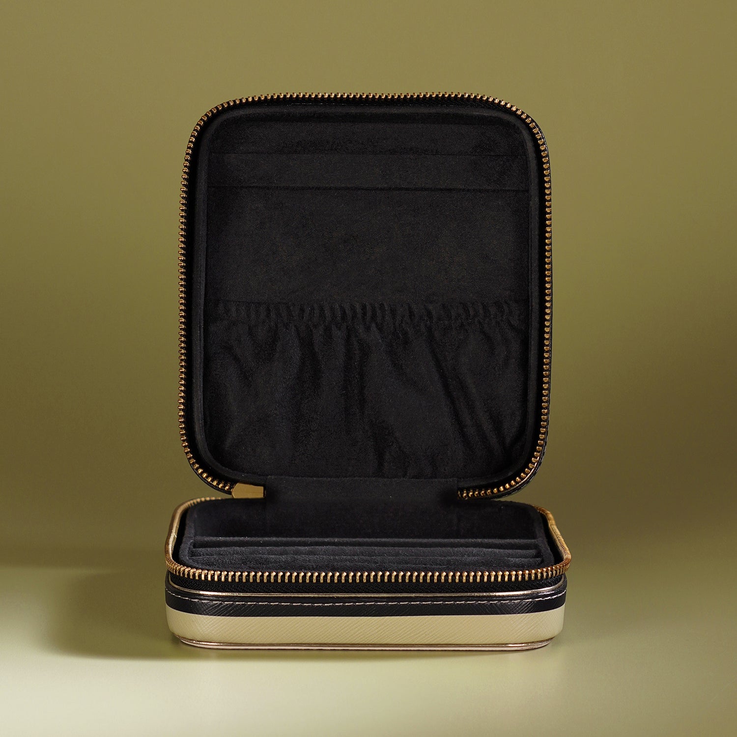 Black & Green K Faux Leather Jewellery Box