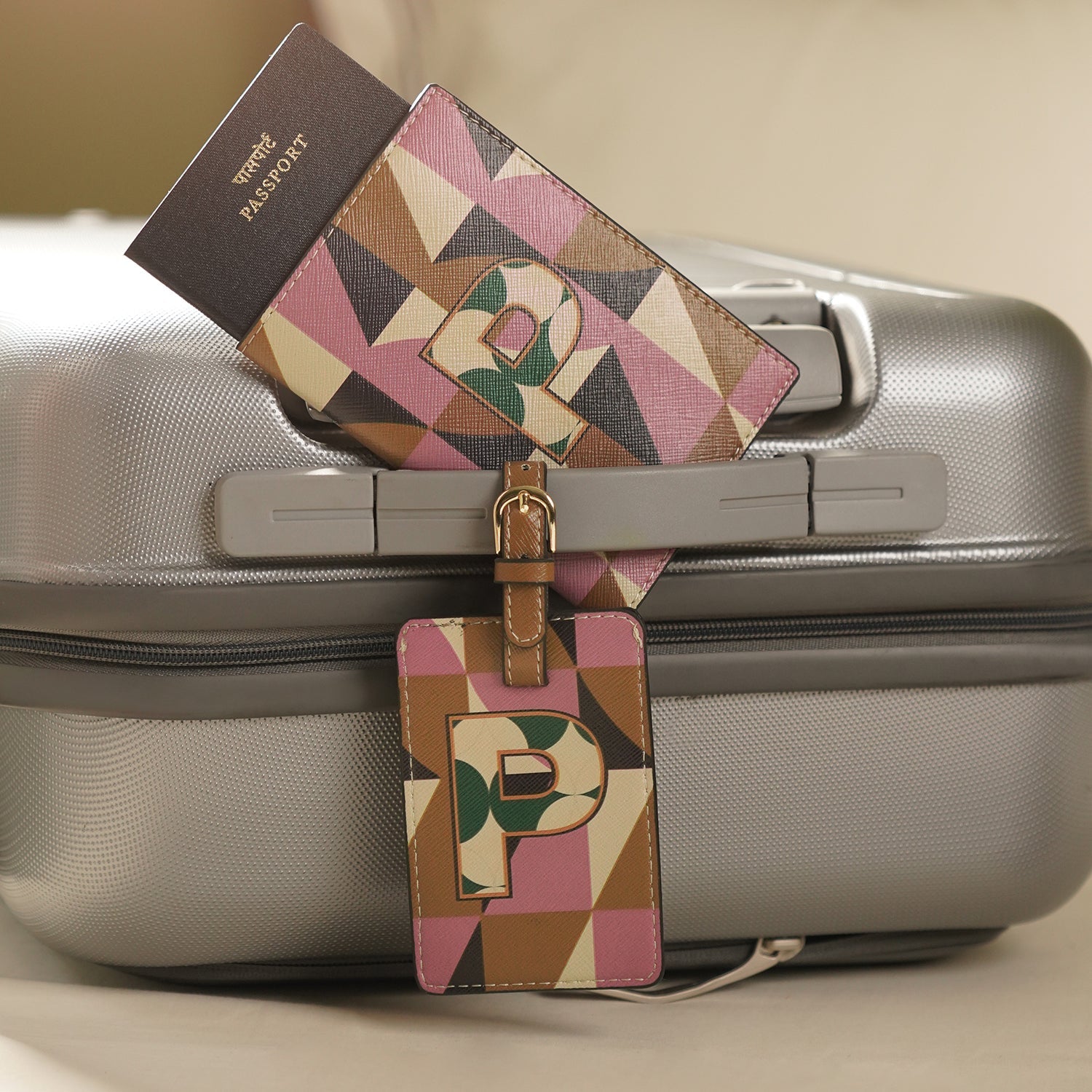 Set of 2 Pink & Green P Passport Holder & Luggage Tag