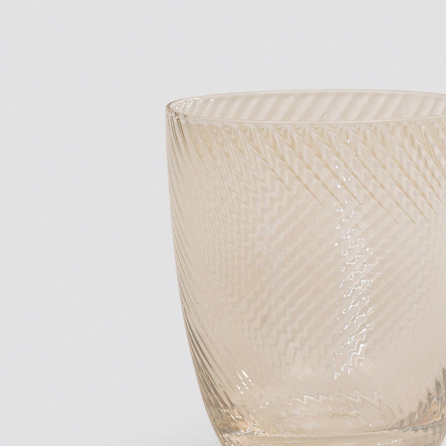Set of 2 Light Amber Swirl Textured Drinking Glasses