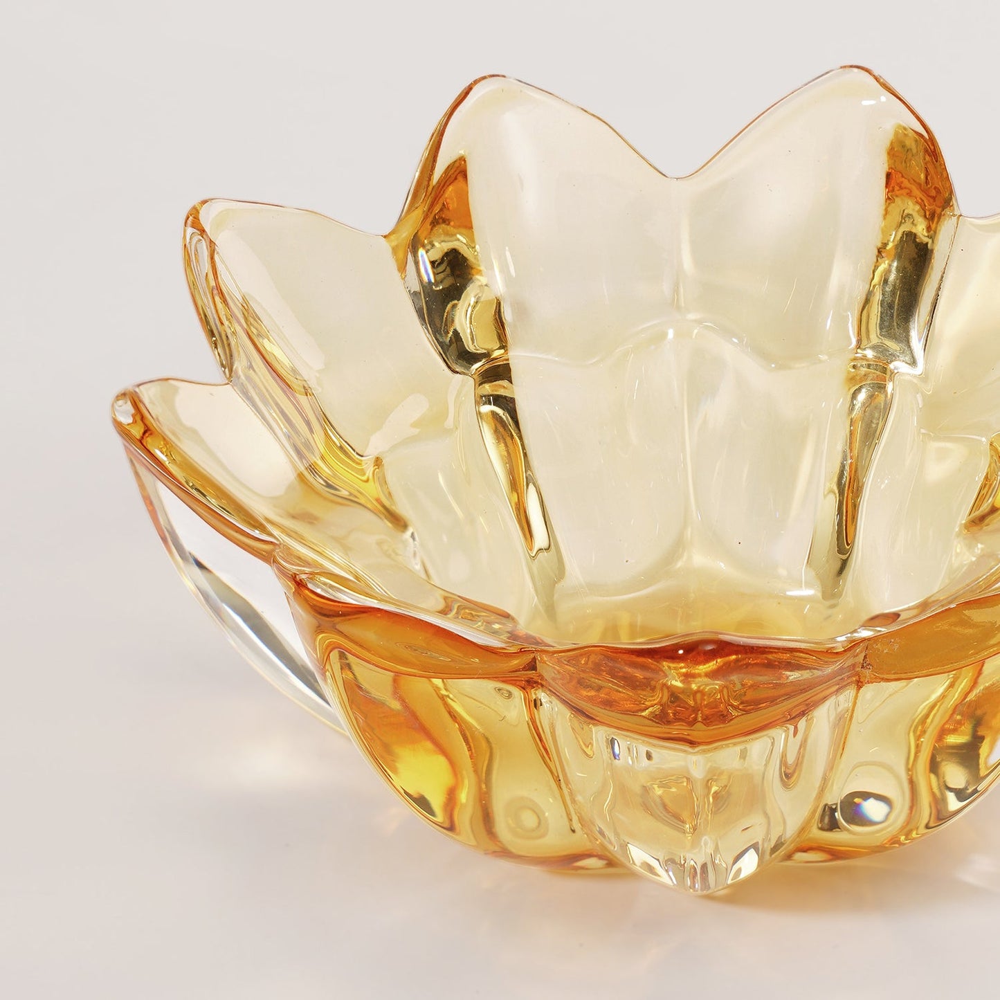 Set of 2 Amber Floral Shaped Tealight Holder