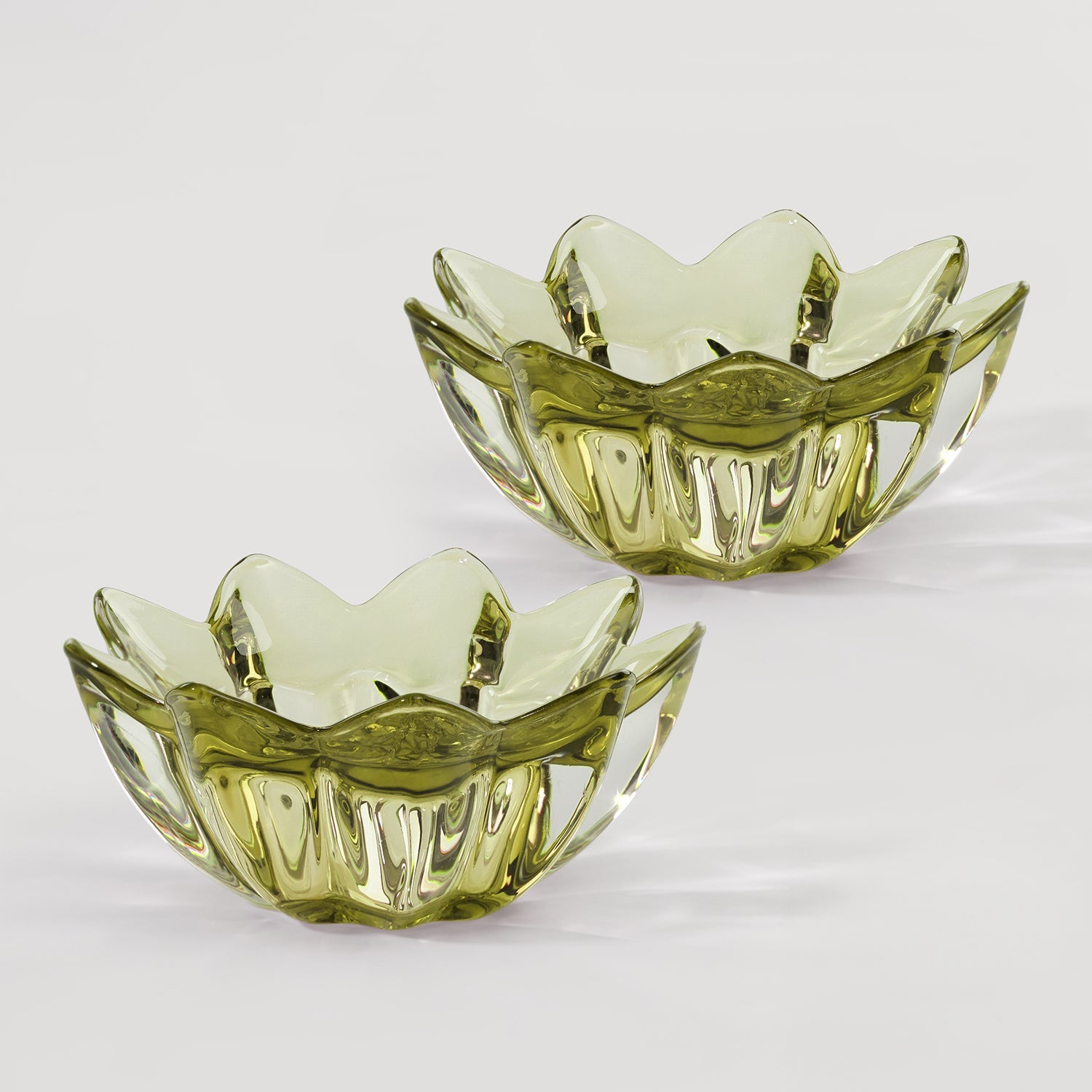Set of 2 Green Floral Shaped Tealight Holder