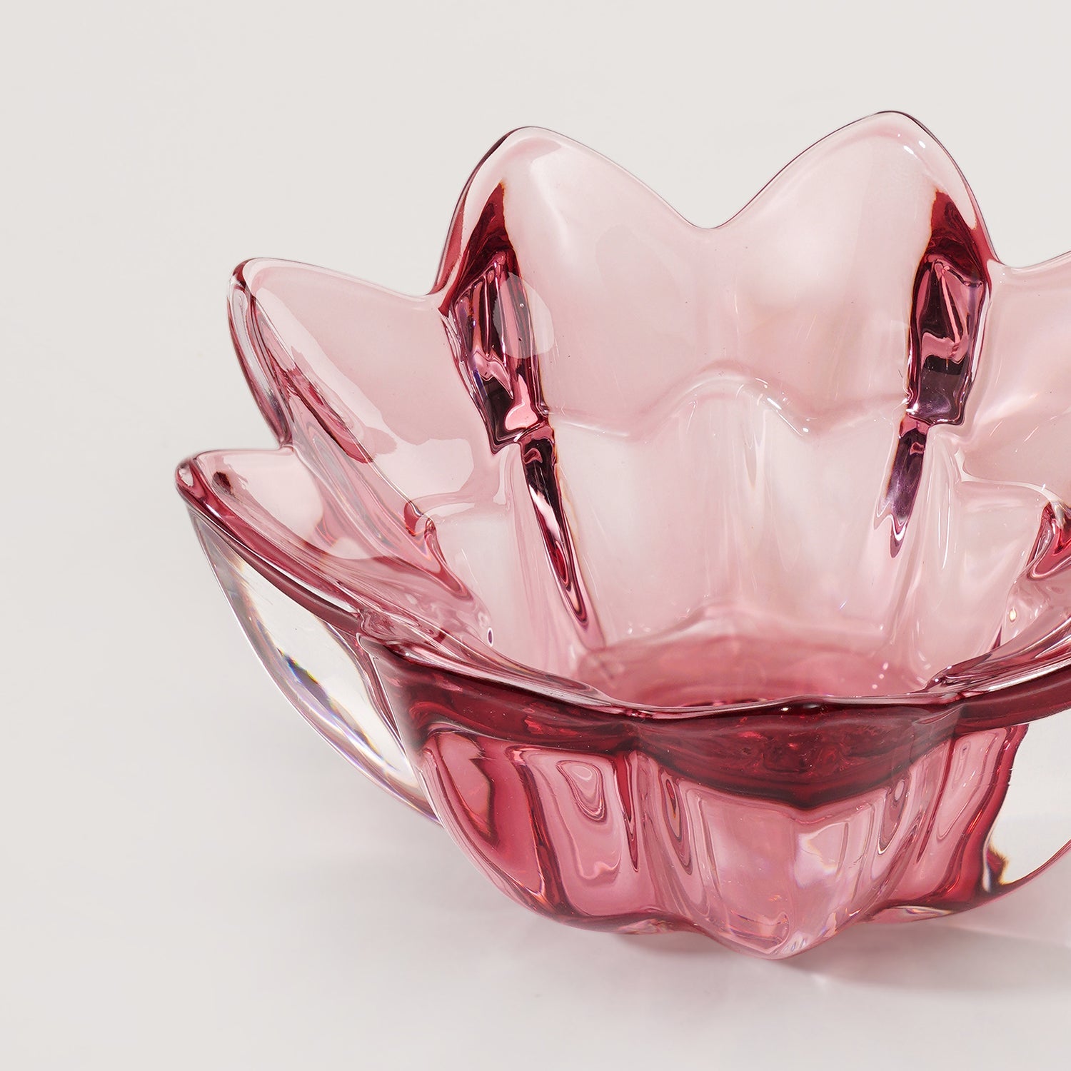 Set of 2 Old Rose Floral Shaped Tealight Holder