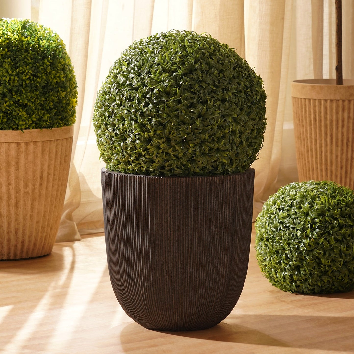 Black Recycled Plastic Pot - Medium