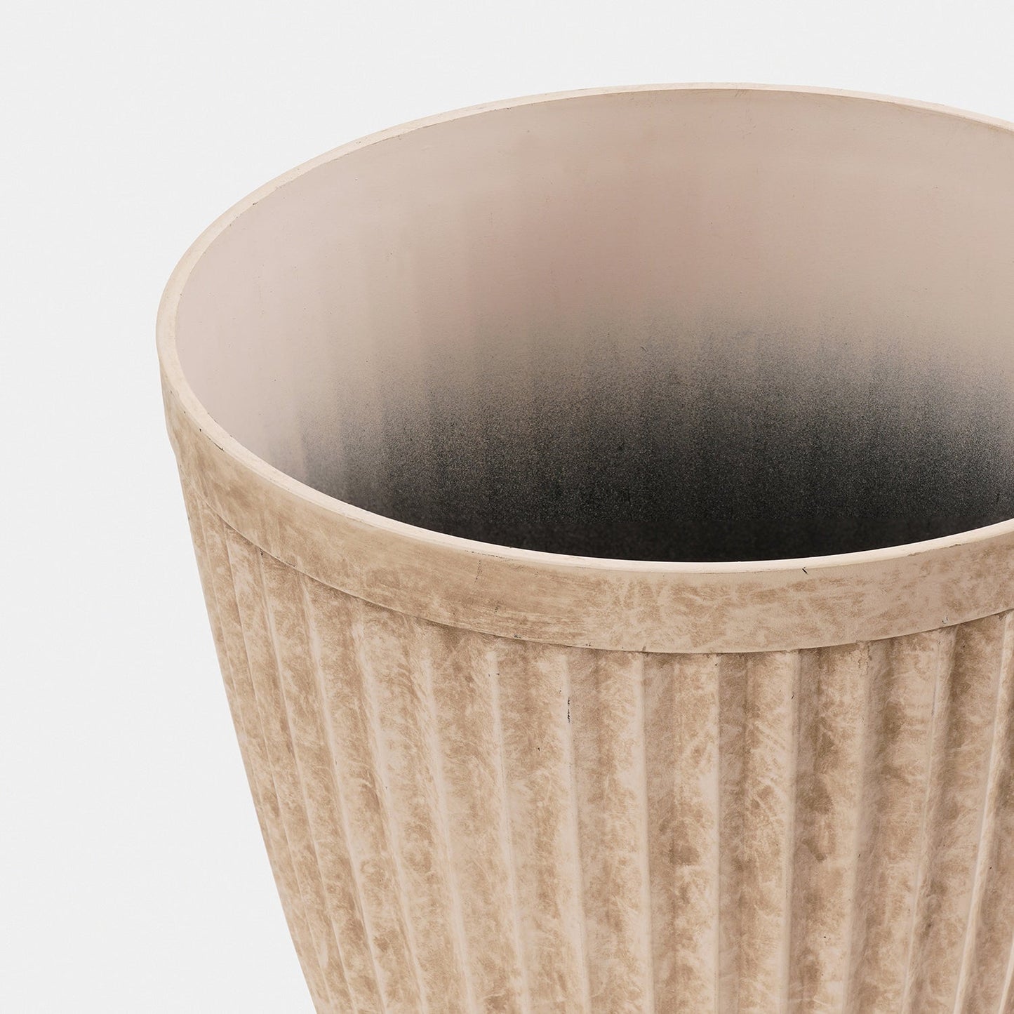 Ivory Recycled Plastic Pot - Medium