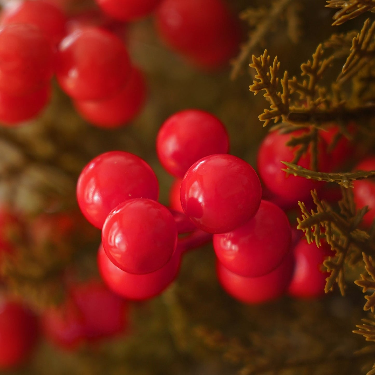 Red Green Artificial Berries With Leaf Spray - Single