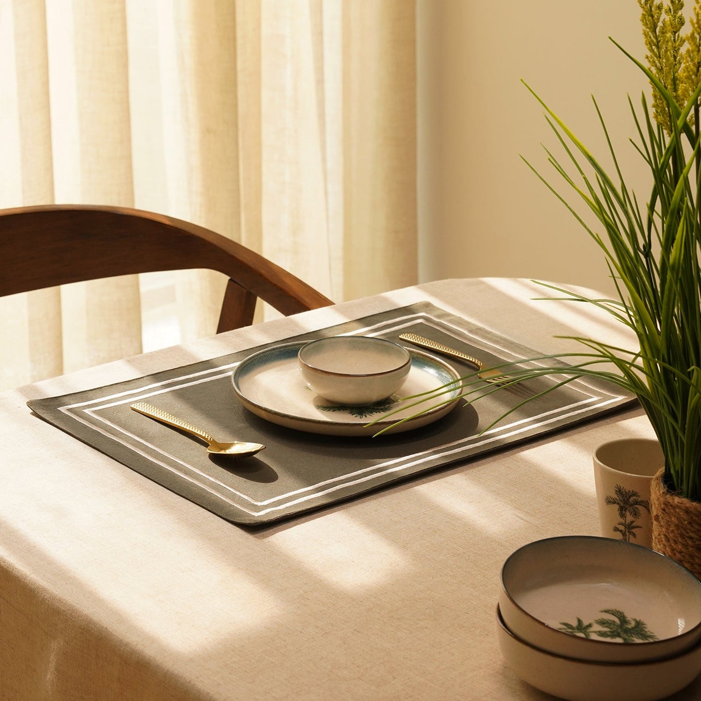 Set of 2 Taupe Cotton Placemats with Contrast Embroidery