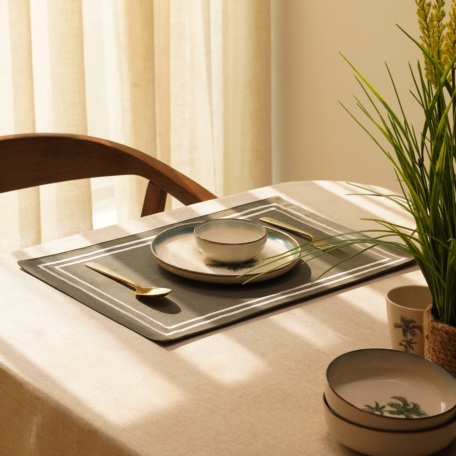 Set of 2 Taupe Cotton Placemats with Contrast Embroidery