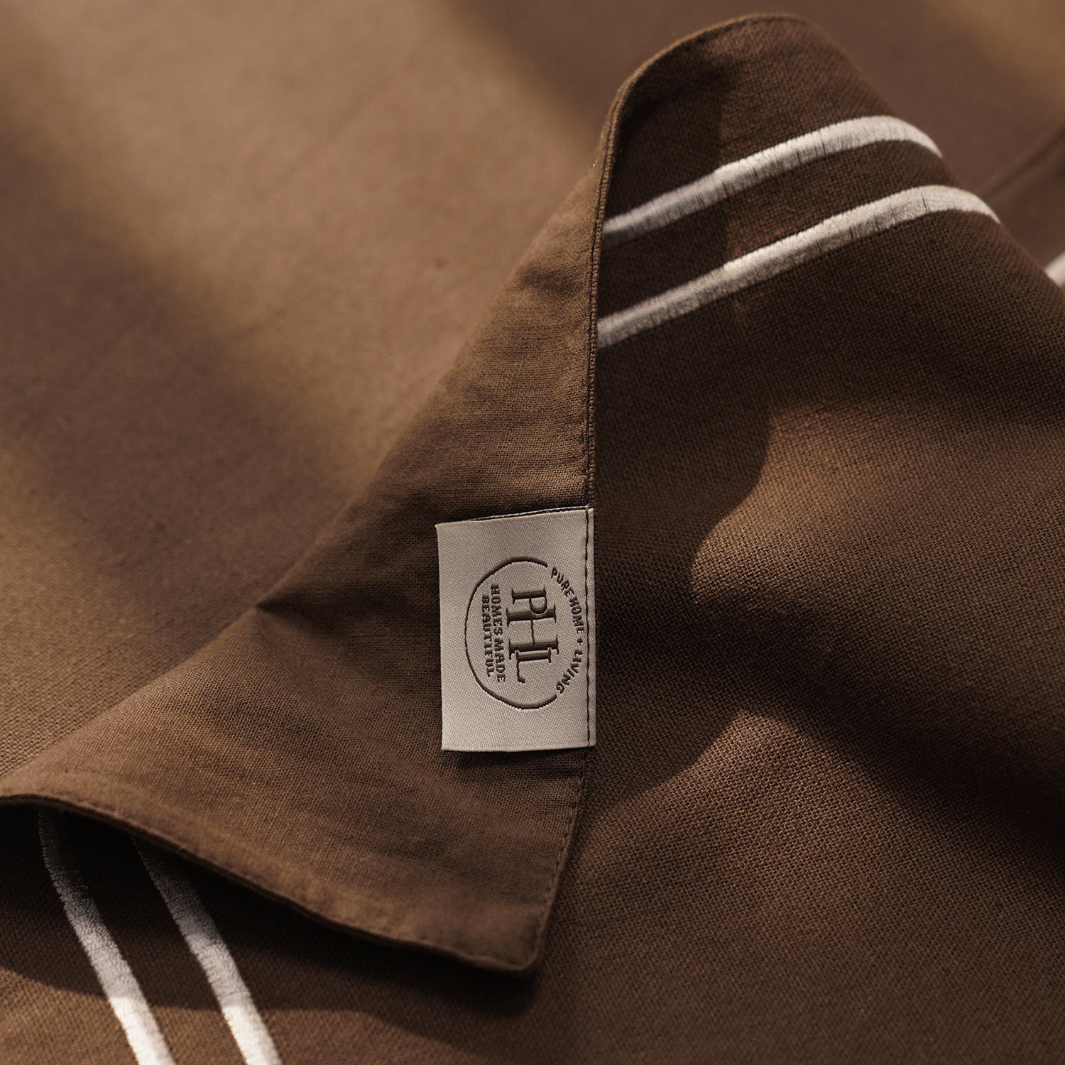 Set of 2 Brown Cotton Placemats with Contrast Embroidery