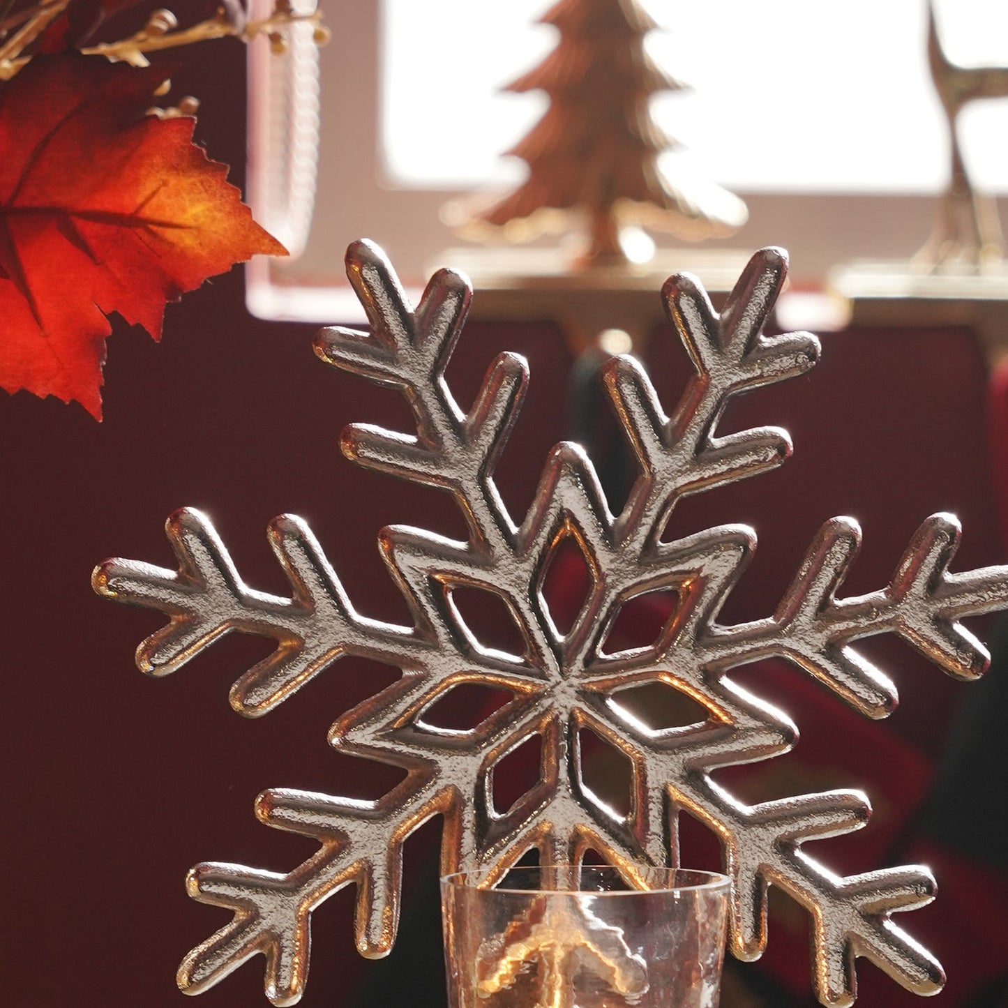 Silver Metal Snowflake with Hammered Tealight Holder