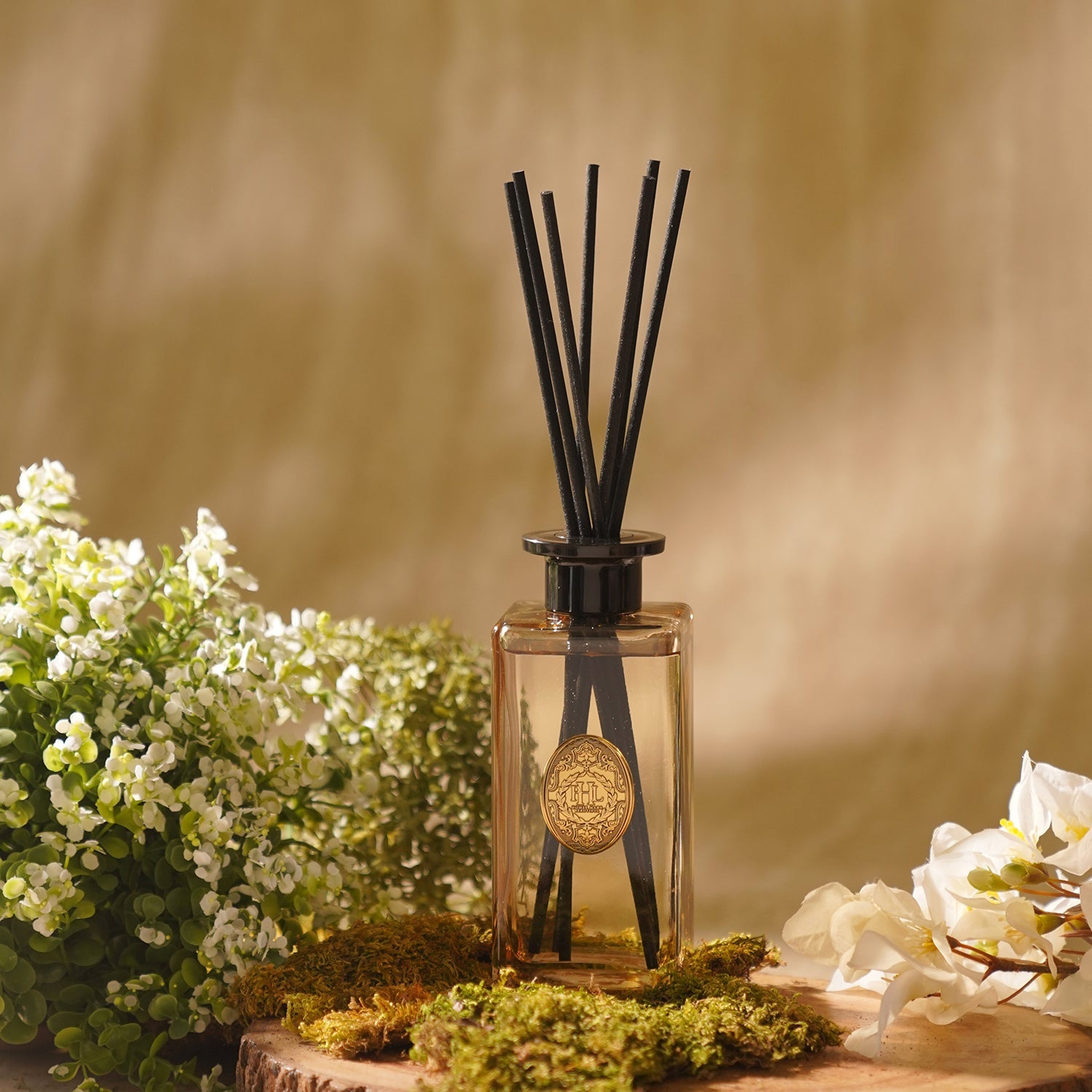 Royal Oud Glass Reed Diffuser - Light Amber