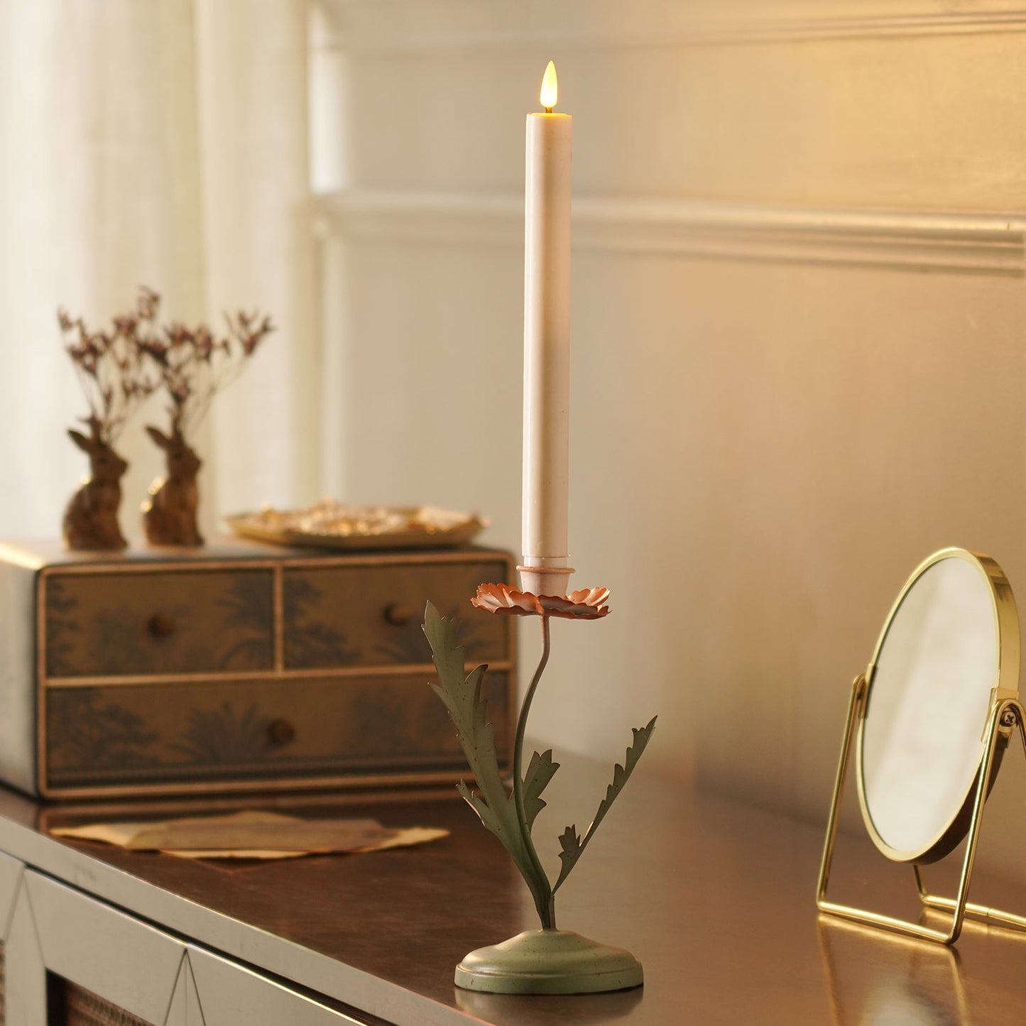 Plant-shaped Green Metal Candleholder - Small
