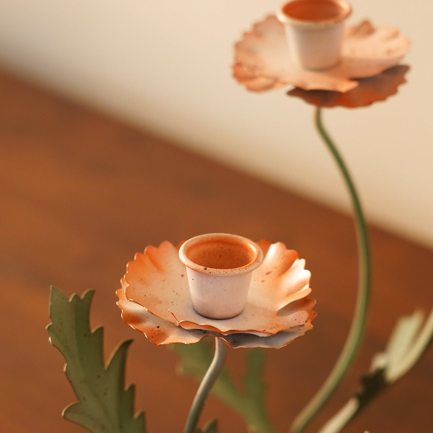 Plant-shaped Green Metal Candleholder - Small
