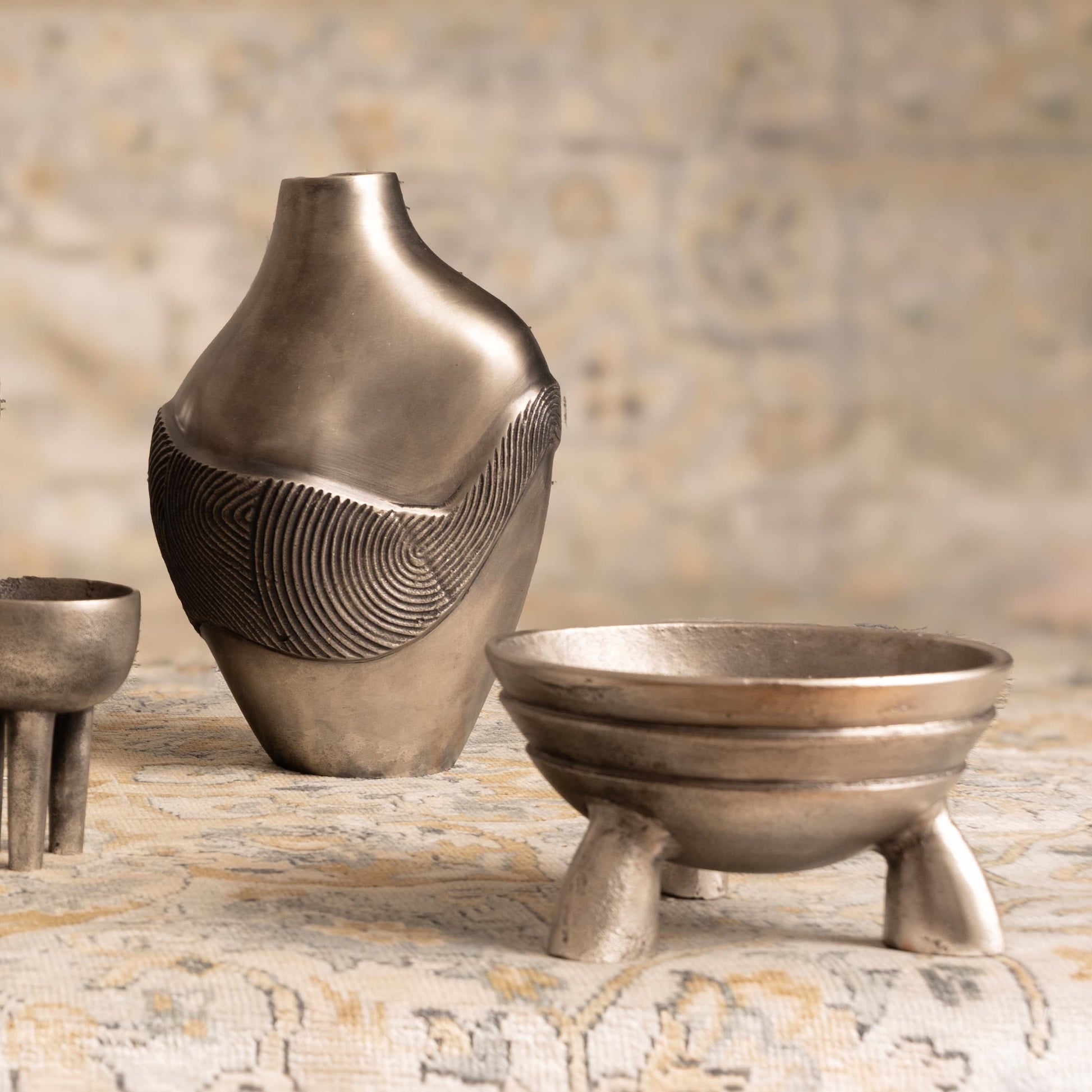 DRISHTI BOWLS スモール: 20.1(長さ) x 20.1(幅) x 11.5(高さ)、ラージ: 20.5(長さ) x 20.5(幅)