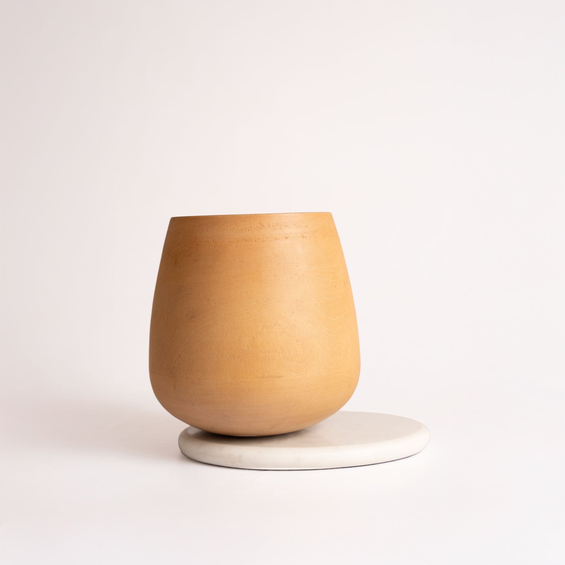 NITYA BALANCE VASE 21.6(長さ) x 15.9(幅) x 24.9(高さ)