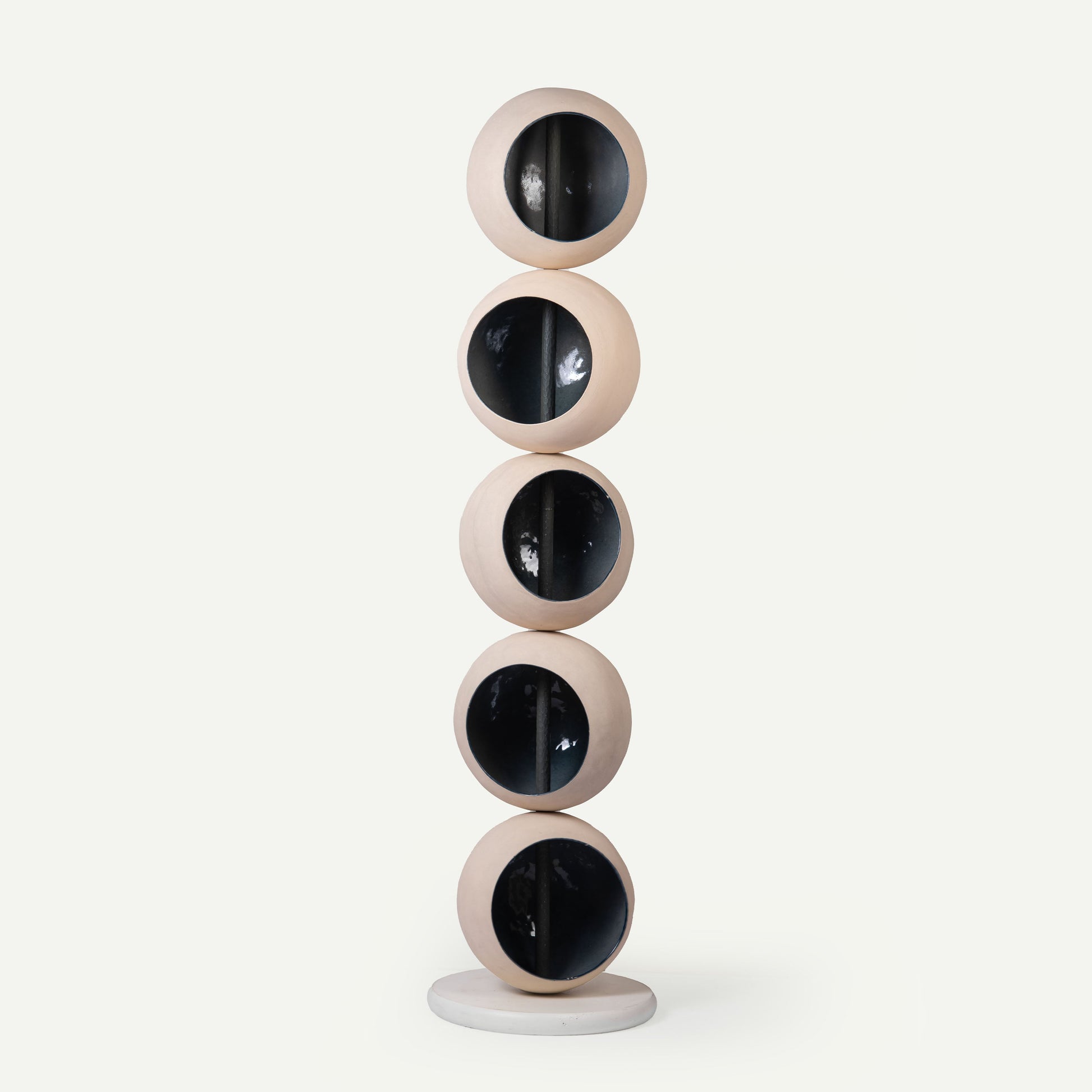 CORAL TOTEM 25.4(L) x 25.4(B) x 140.8(H)