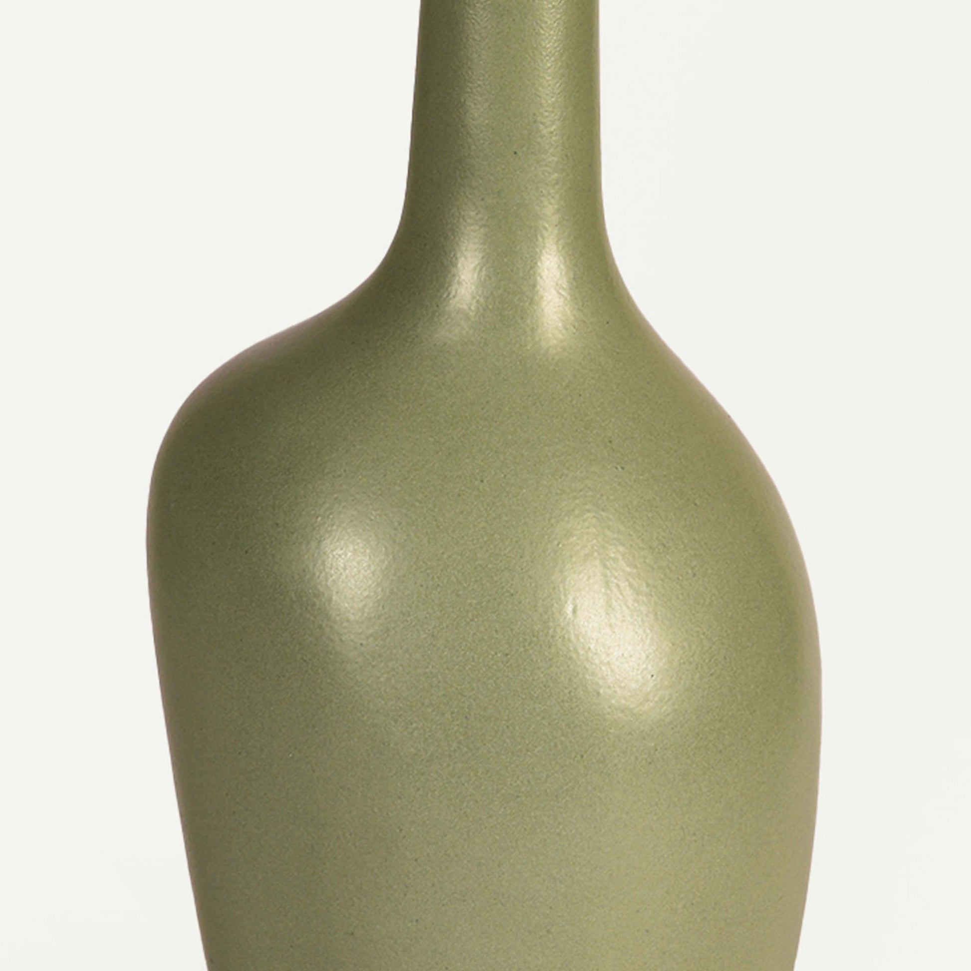 THE FERN VASE 13.5(長さ) x 13.5(幅) x 30.9(高さ)
