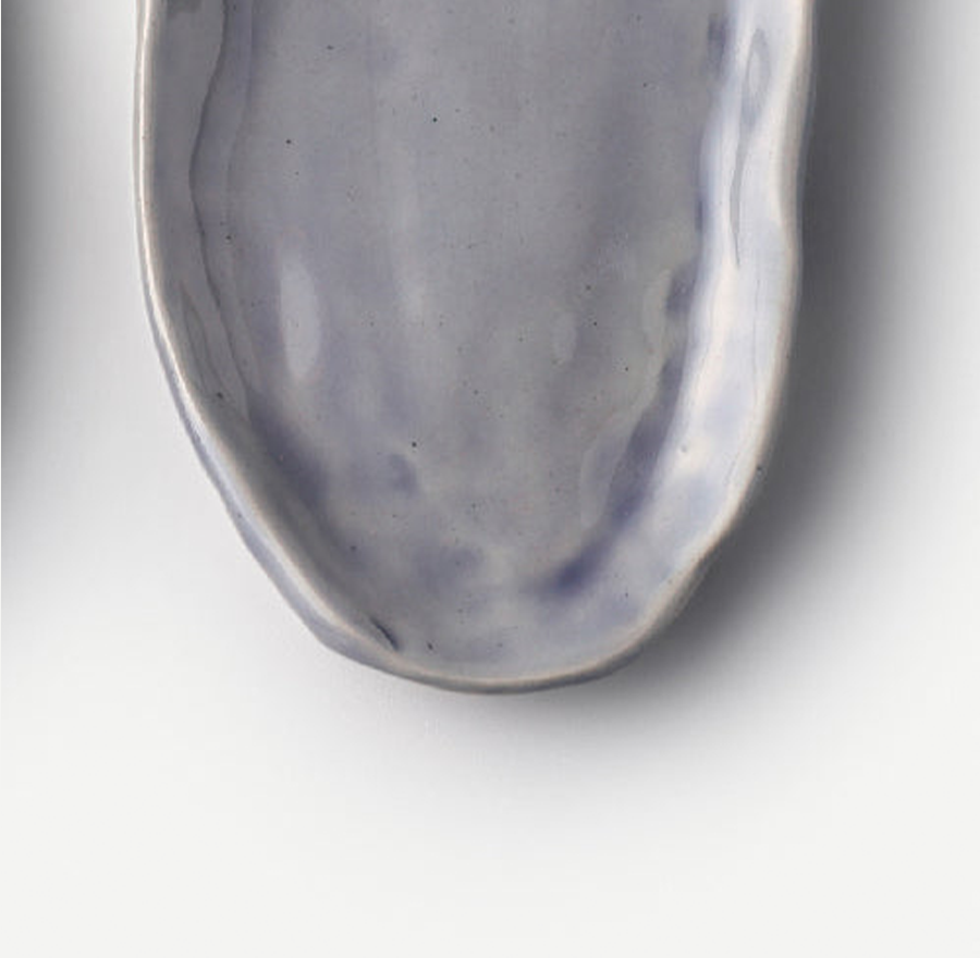 ARCANA MAUVE PLATTER (SET OF 2) 17.9(長さ) x 8.4(幅) x 1.9(高さ)