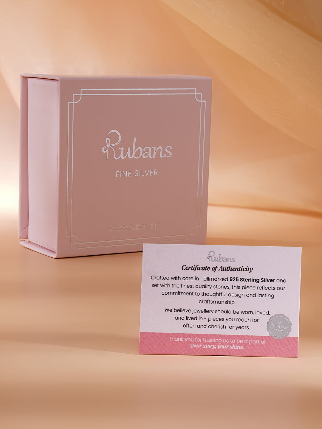 925 Fine Silver Heart Cluster Charm Necklace Length-20 cm : Width-0.5 cm