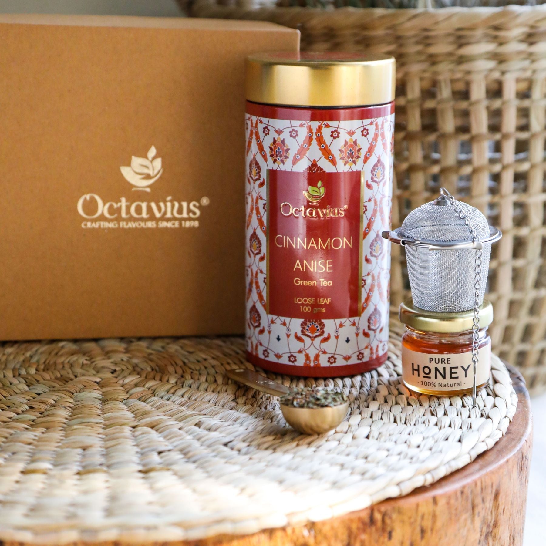Tea Essentials-Sweet & Spicy (Cinnamon & Star Anise Green Tea) 950g