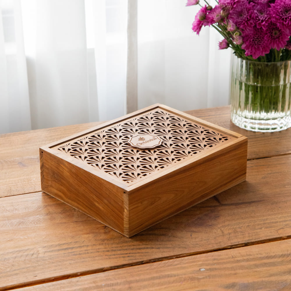Assortment of fine teas - 90 teabags in Tropical Palm cutwork wooden box with a sliding lid 90teabags