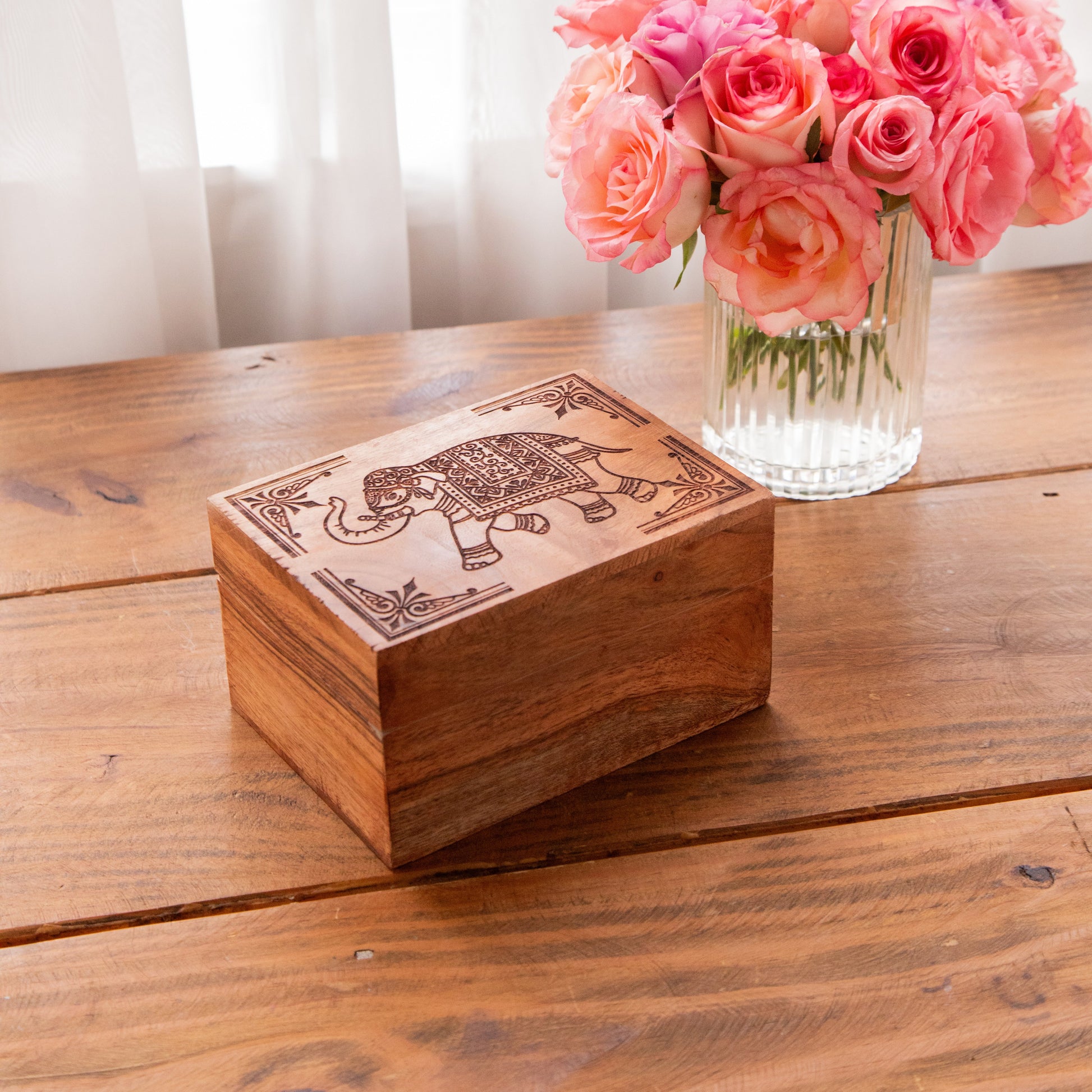 Tea Explorers’ Collection in Imperial Elephant Wooden Caddy (50 Enveloped Teabags) 50 Tea Bags